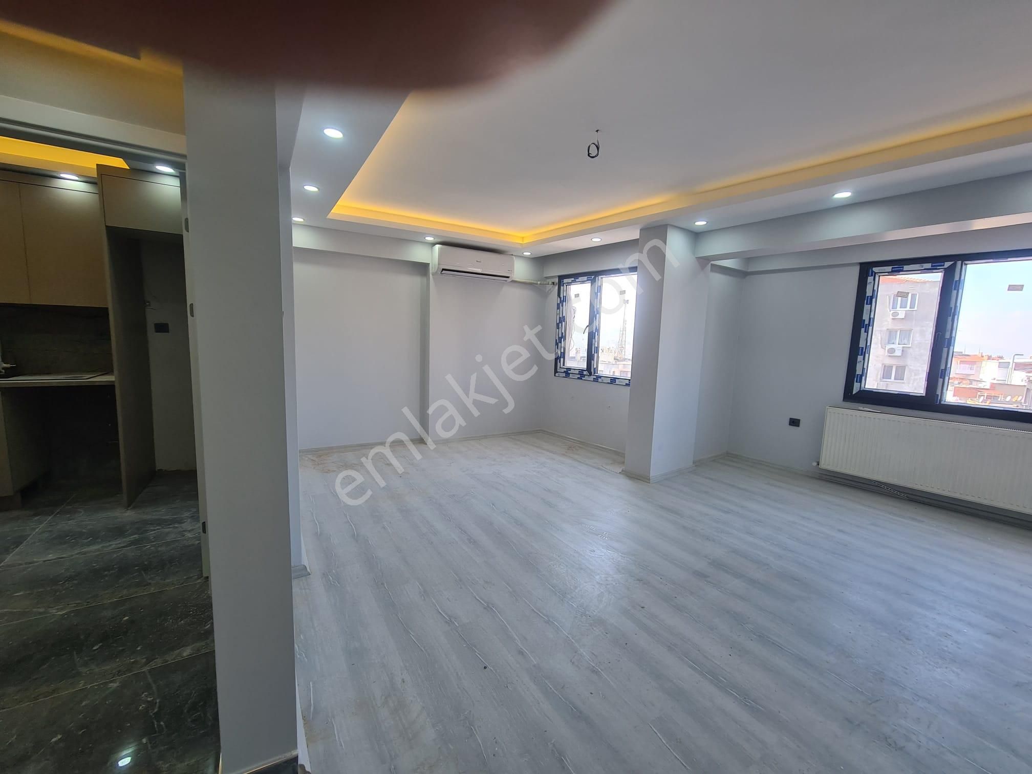 Acill Konak İzmirpark Avm Yakını 2+1 95m2 Ayrı Mutfak Dgazlı Asansörlü Arakat Satılık Daire - Görsel 4