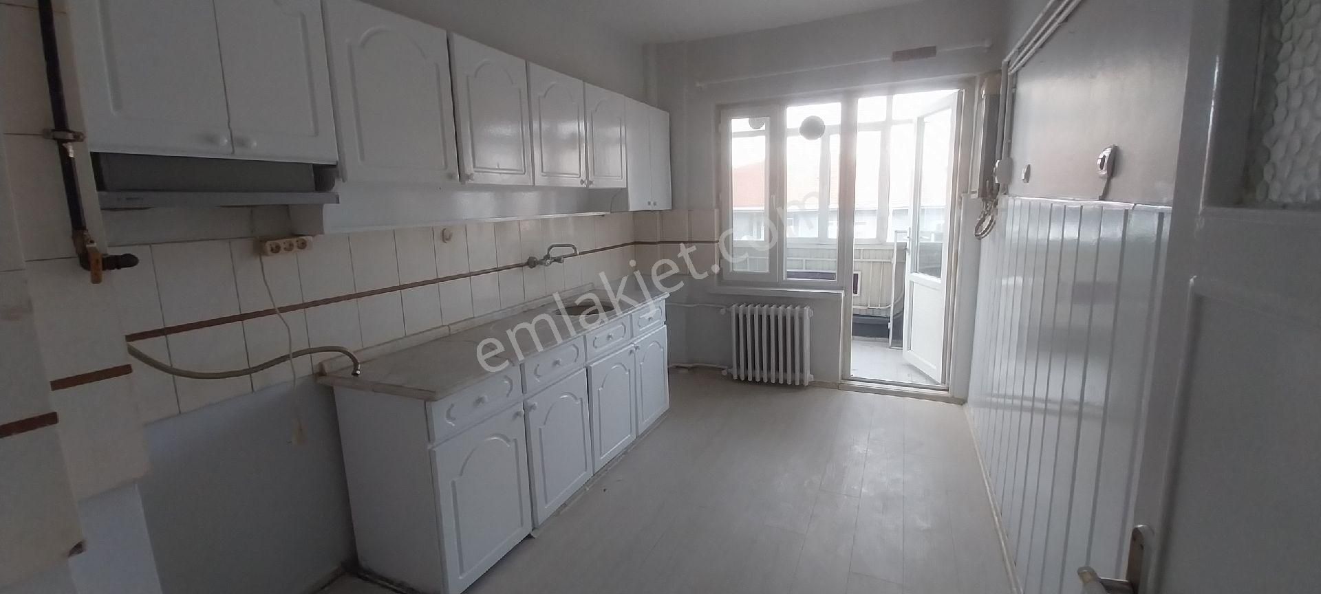 Odunpazarı Gökmeydan Kiralık Daire Century21 Vizyon'dan Gökmeydan Mahallesi Aykent Sitesi 3+1 Kiralık Daire