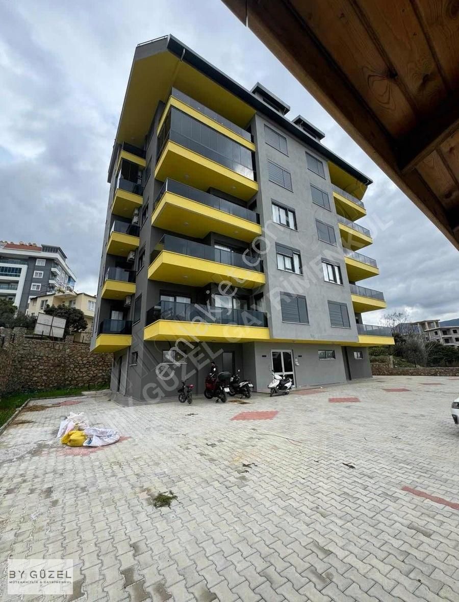 Alanya Çıplaklı Satılık Daire Lüks Araç Takası Mevcut 3+1 Daire