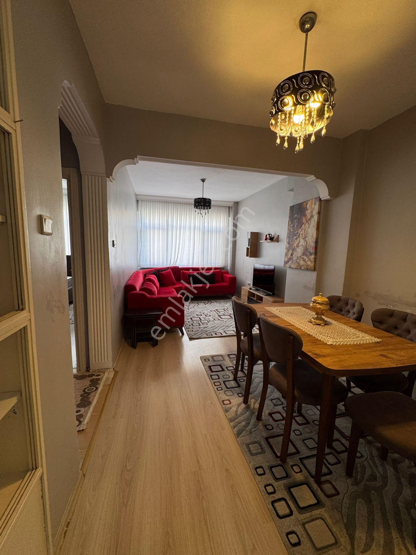 Cerrahpaşa Hastane Karşısı Satılık 2+1 Daire