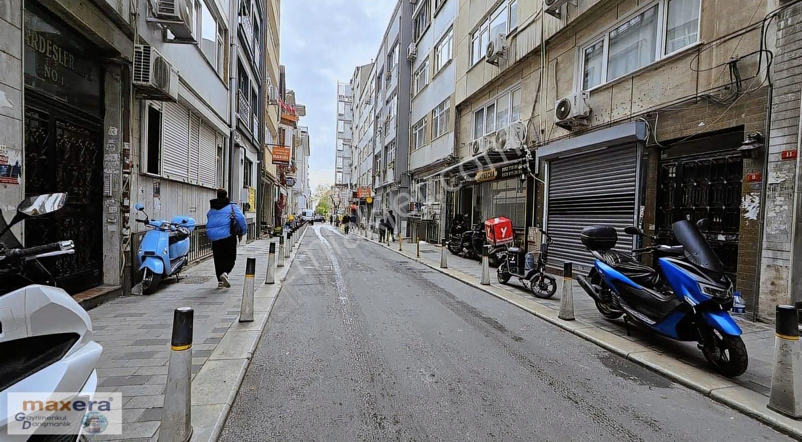 Bakırköy Yenimahalle Satılık Daire Bakırköy Cevizlik Mahallesin De 4.katı 2+1 Ön Cephe