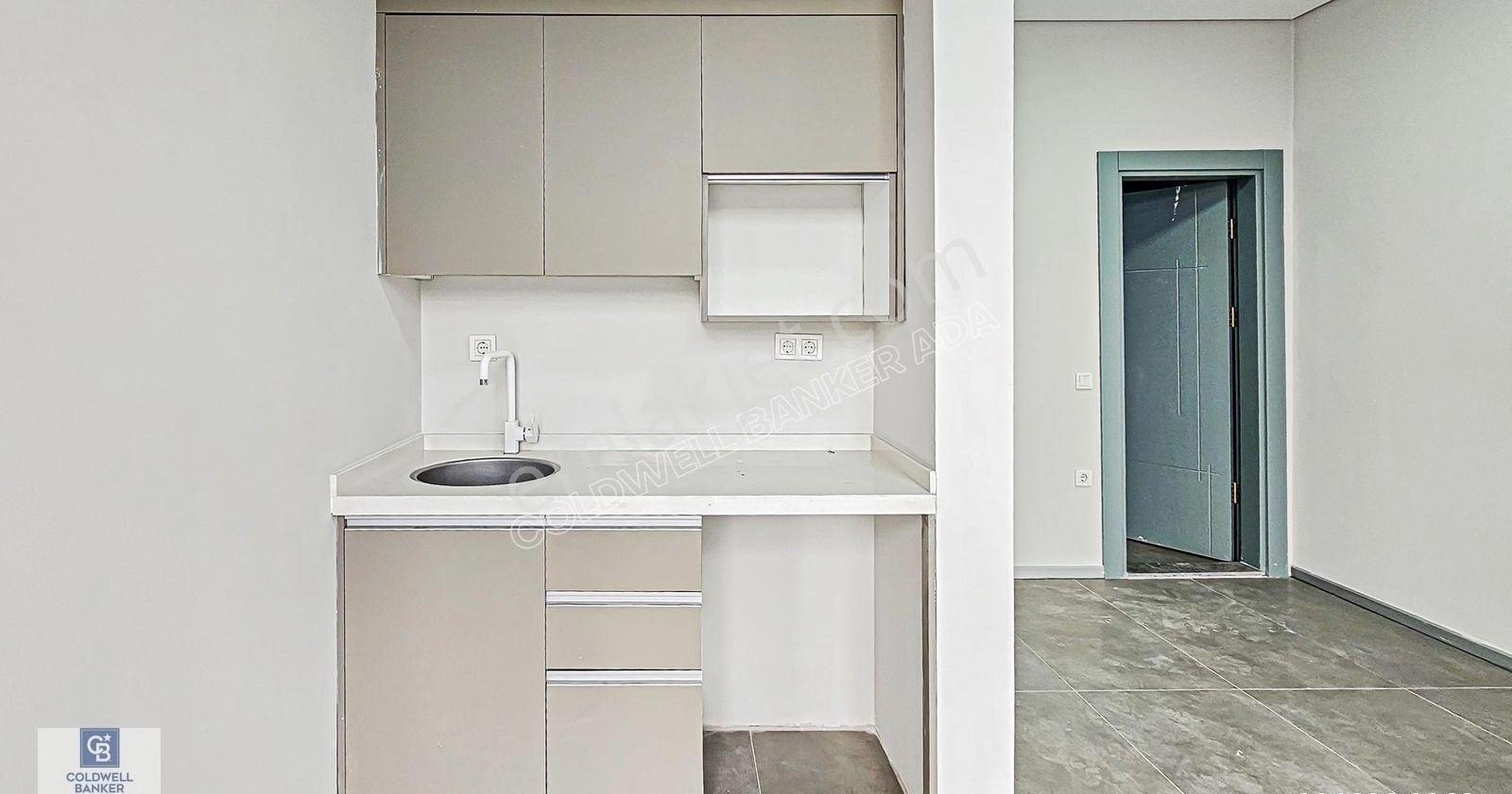 Kuşadası Şehir Merkezinde Yeni Binada 1+1 Kiralık Ofis - Görsel 23
