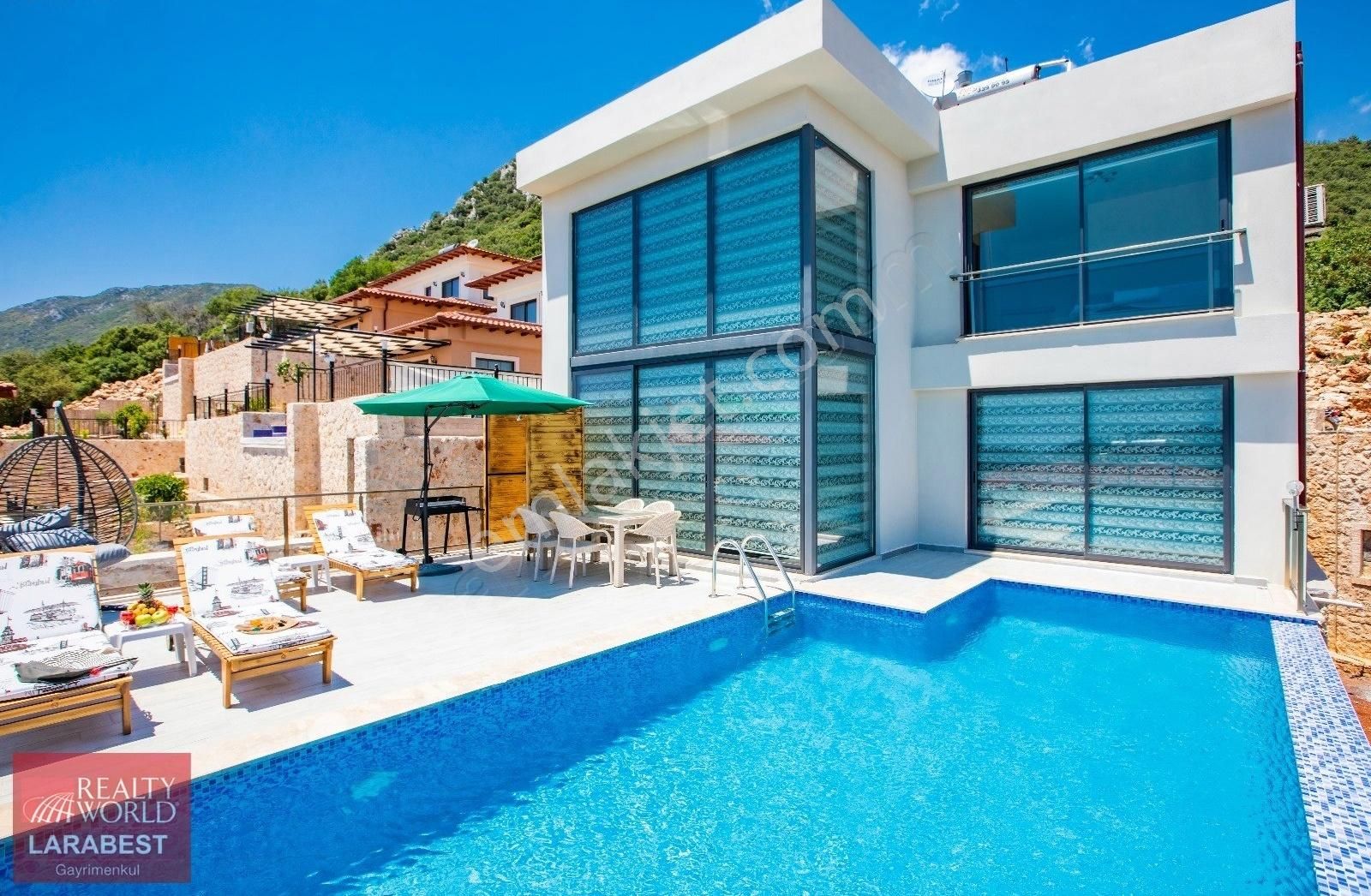 Kaş Çukurbağ Satılık Villa Antalya Kaş Çuburbağ Köyünde Satılık 4+1 Villa