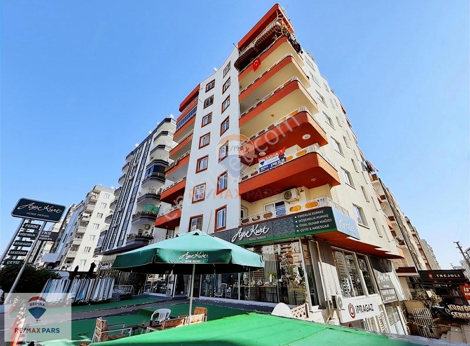 Mezitli Fatih Satılık Daire Remax Pars'tan Gmk Blv Üzeri Full Yapılı Bağımsız Mutfaklı 4+1