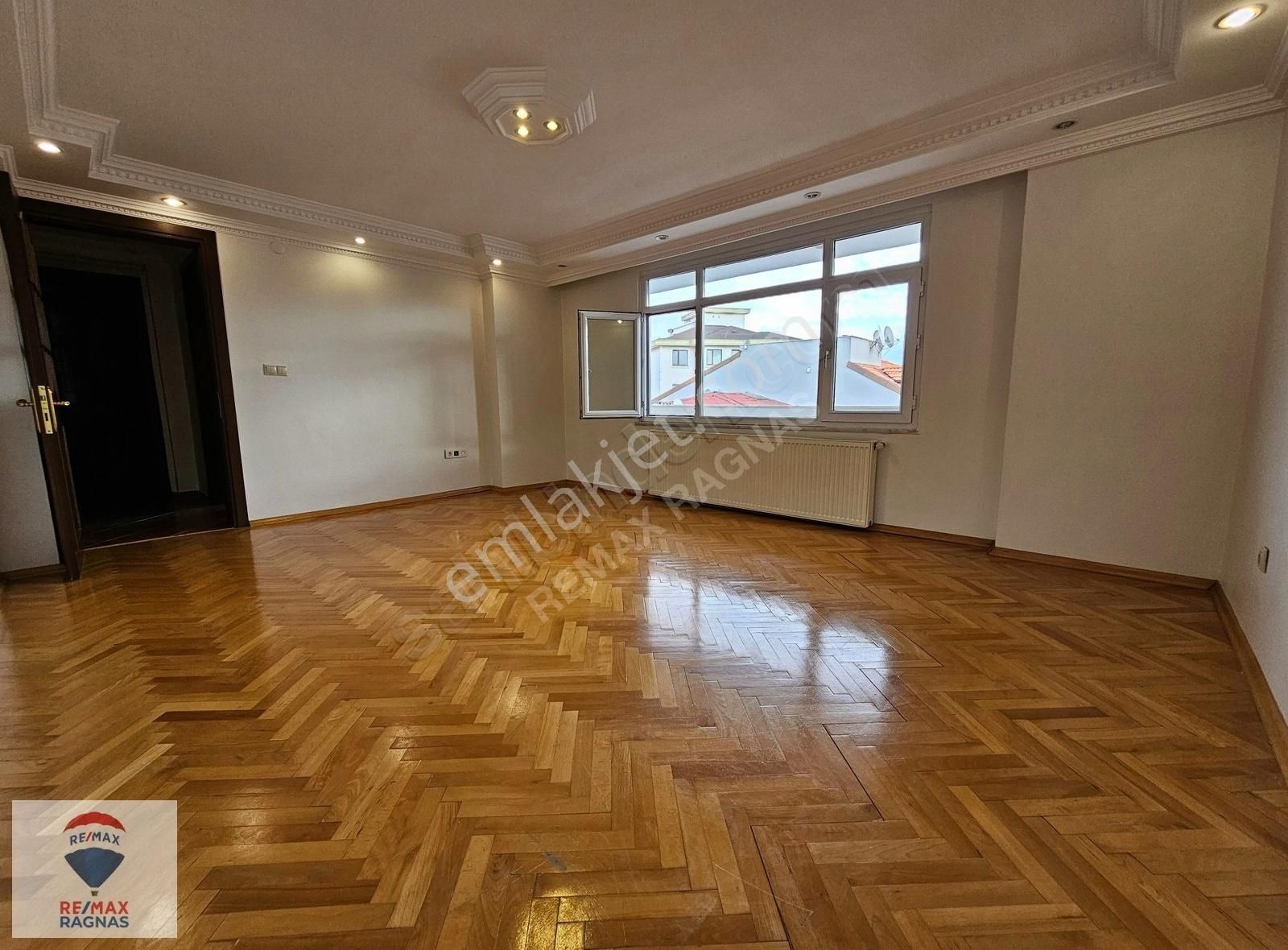 Üsküdar Bulgurlu Kiralık Daire Bulgurlu'da Metroya Yakın 105 M² Merkezi 2+1 Daire