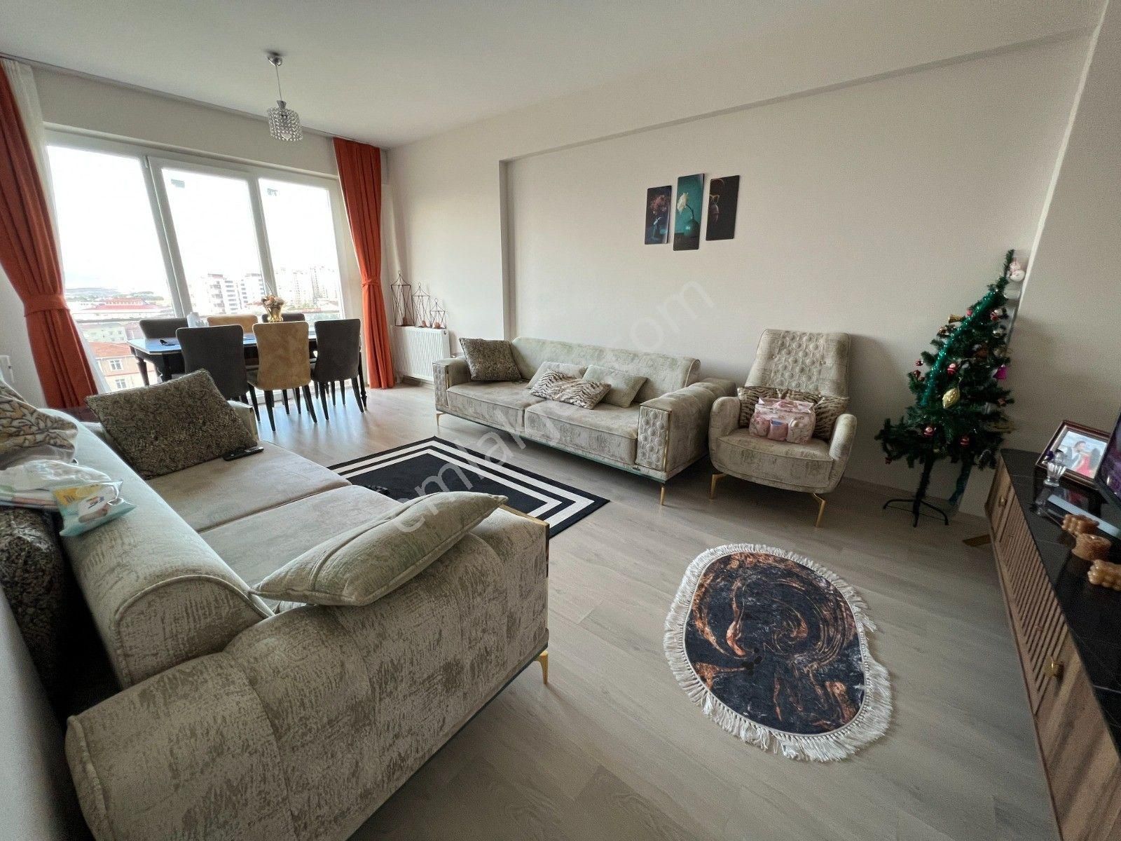 Pendik Ahmet Yesevi Satılık Daire Pendik Esenyalı Norm Sitesi 2+1 Kiracılı Satılık Daire