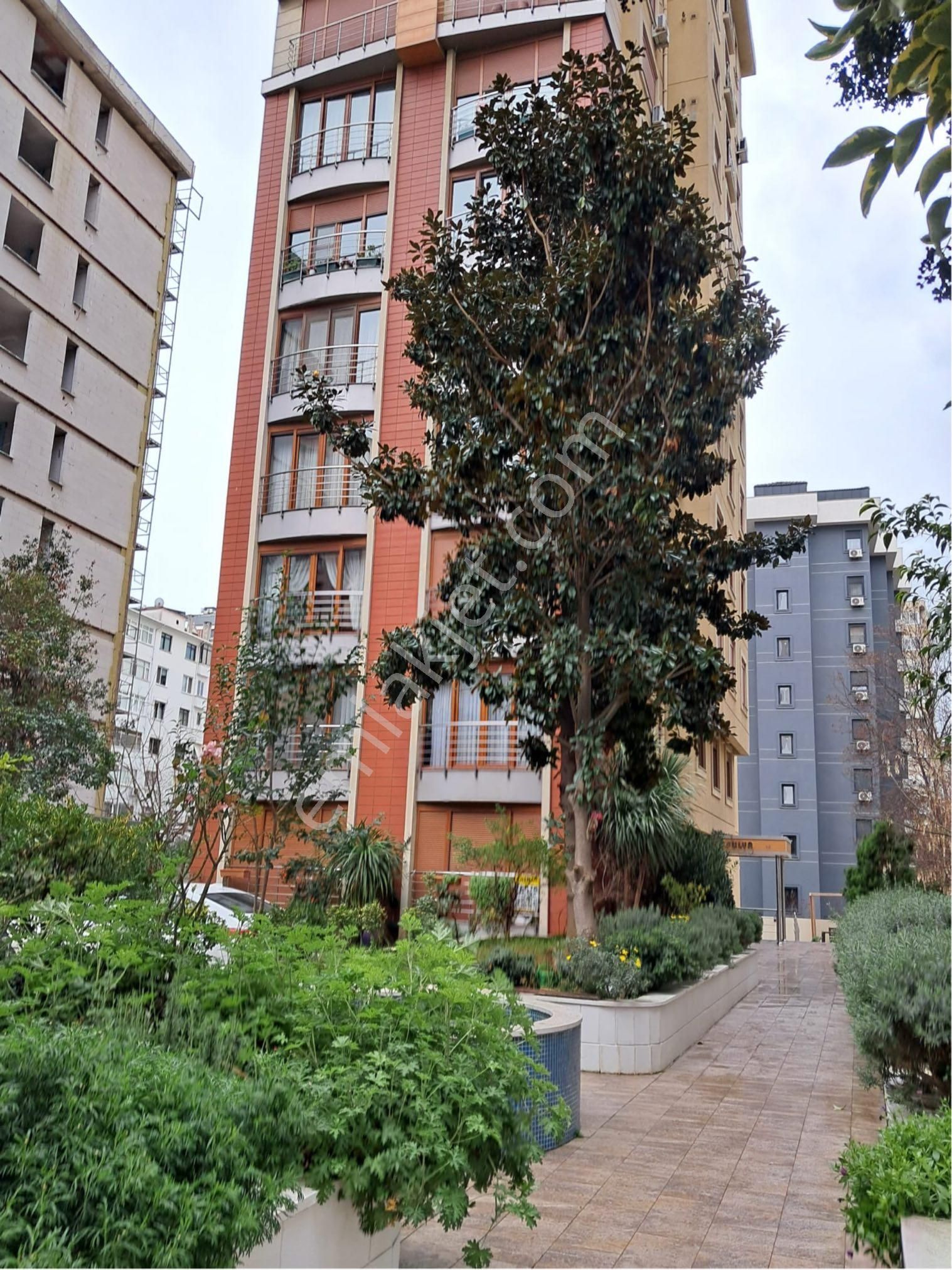 Kadıköy Erenköy Satılık Daire Sahibinden Erenköyde 3+1 Daire Bahçe Katı Ferah