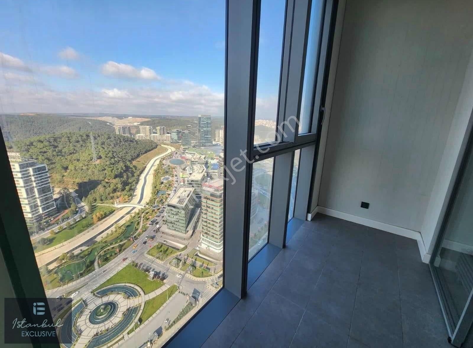 Sarıyer Huzur Satılık Residence Skyland Istanbul 1+1 Vadi Cephe Boş Satılık Daire/مناسب شهروندی