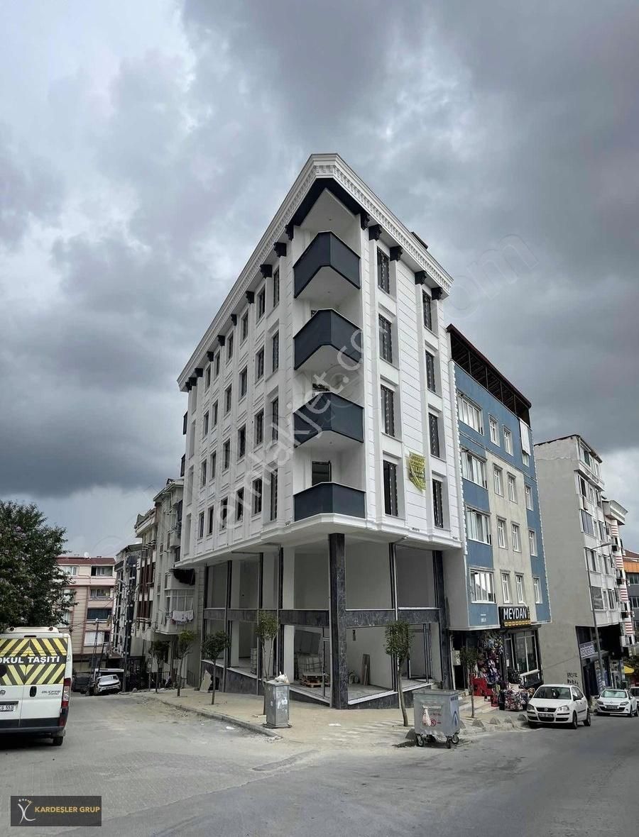 Arnavutköy Anadolu Satılık Daire Kardeşler Grup'tan Cadde Üzeri3+1 110m2 Satılık Ultra Lux Daire