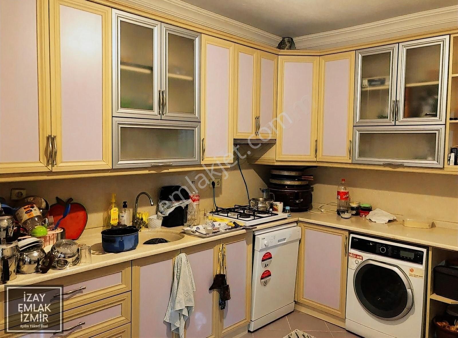 Komple Satılık 268 M2 İçinde 3 Katlı Müstakil Ev - Görsel 15