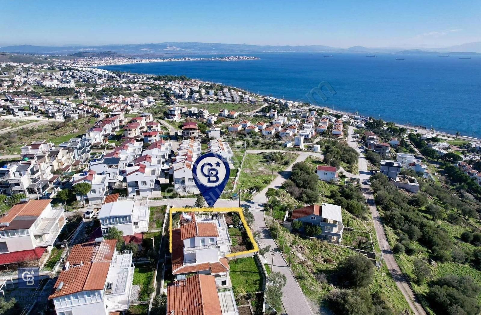 Dikili Çandarlı Satılık Villa Deniz Ve Doğa Mazaralı Geniş Bahçeli Villa