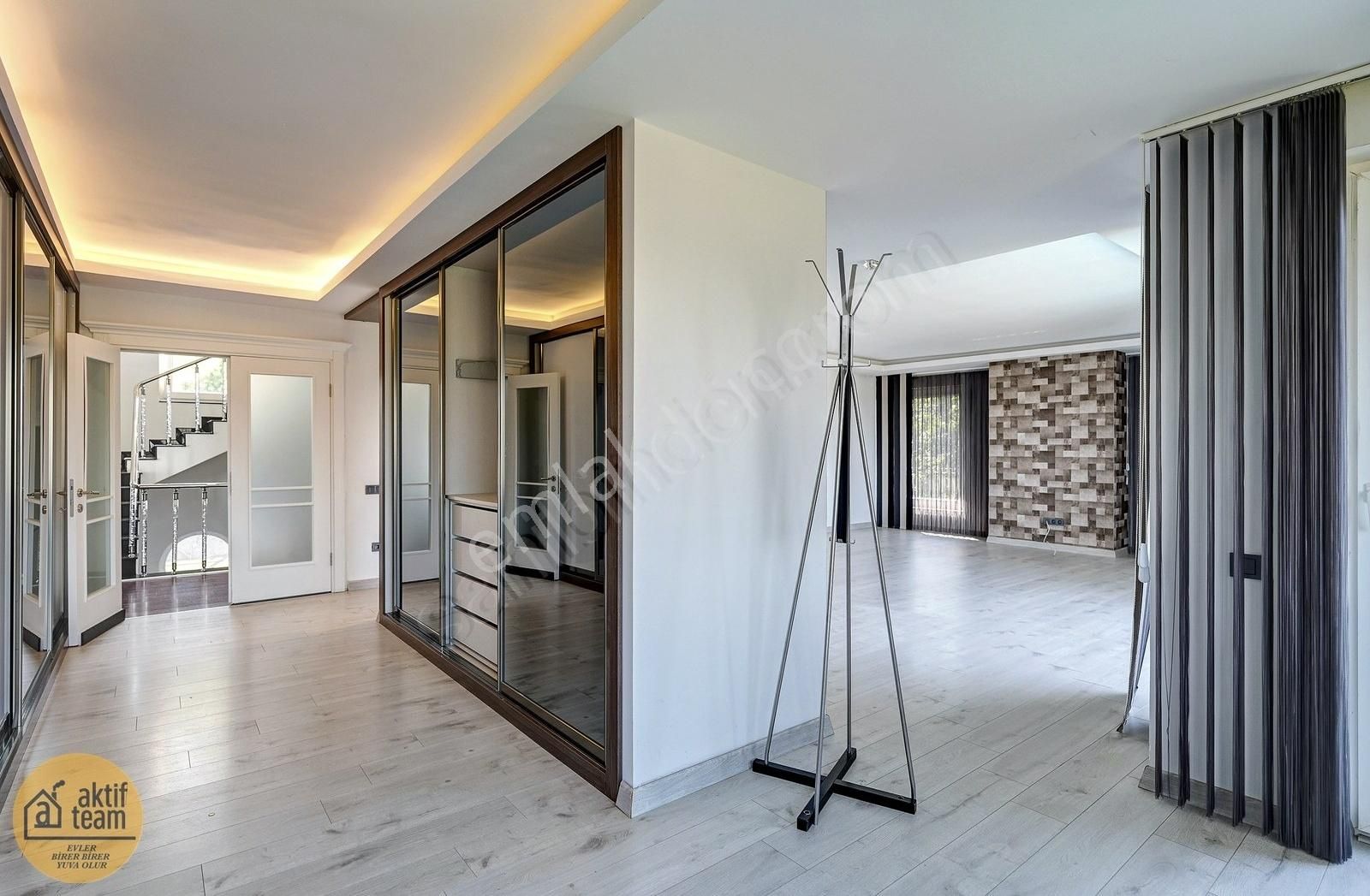 Acarkentde Özel Konumlu, Boğaz Manzaralı Satılık Br Villa - Görsel 26