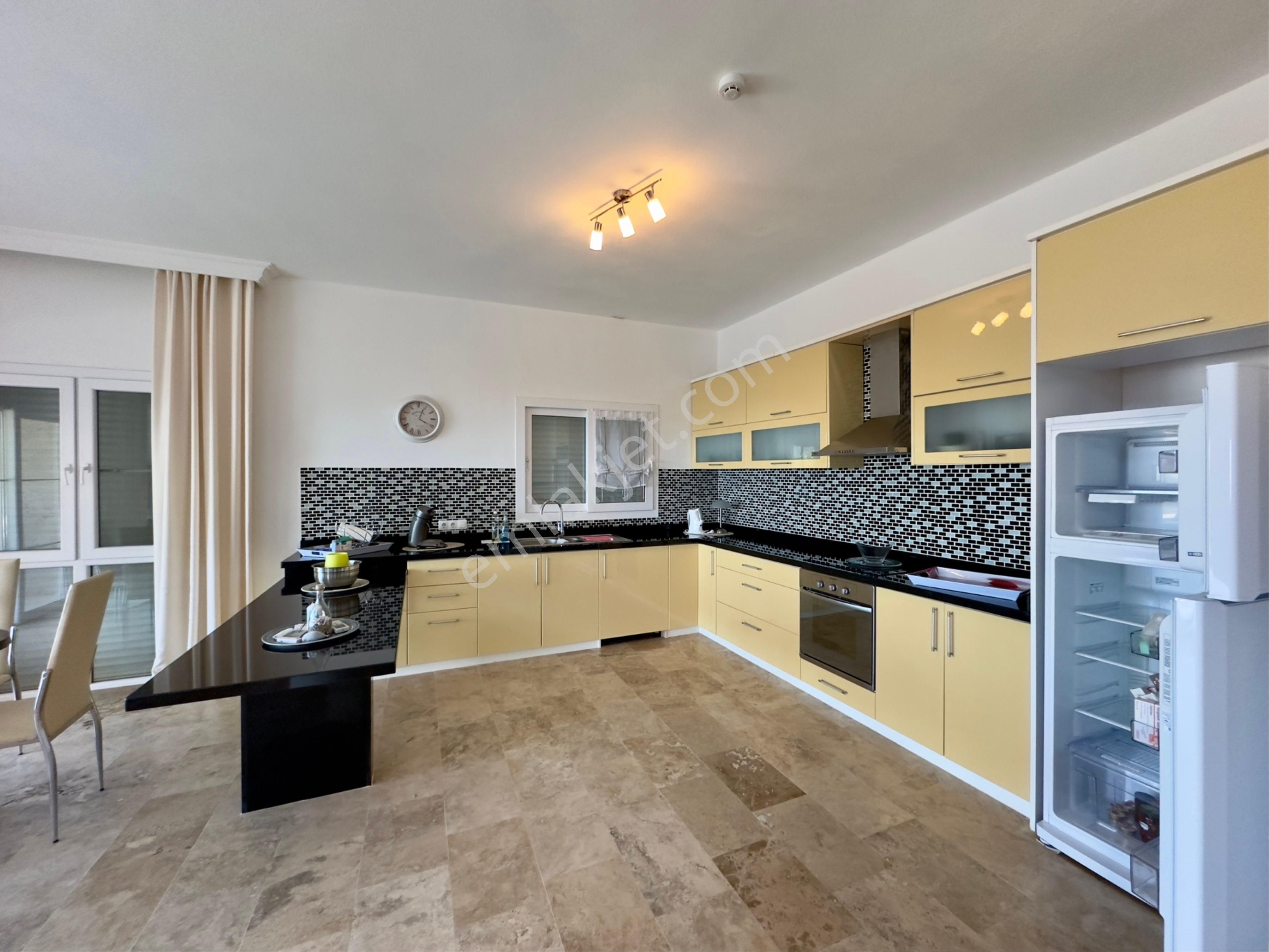 Kuşadası Soğucak'ta Müstakil 4+1 Villa. - Görsel 5