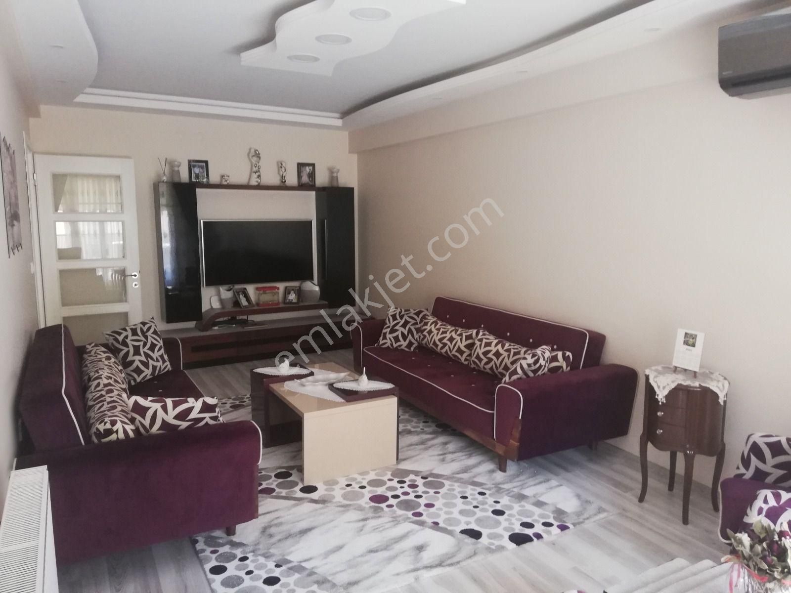 Buca İnönü Satılık Daire Acill Buca İnönü Mah.de 3+1 125m2 Dgazlı Arakat Evebeyn Banyolu Satılık Daire