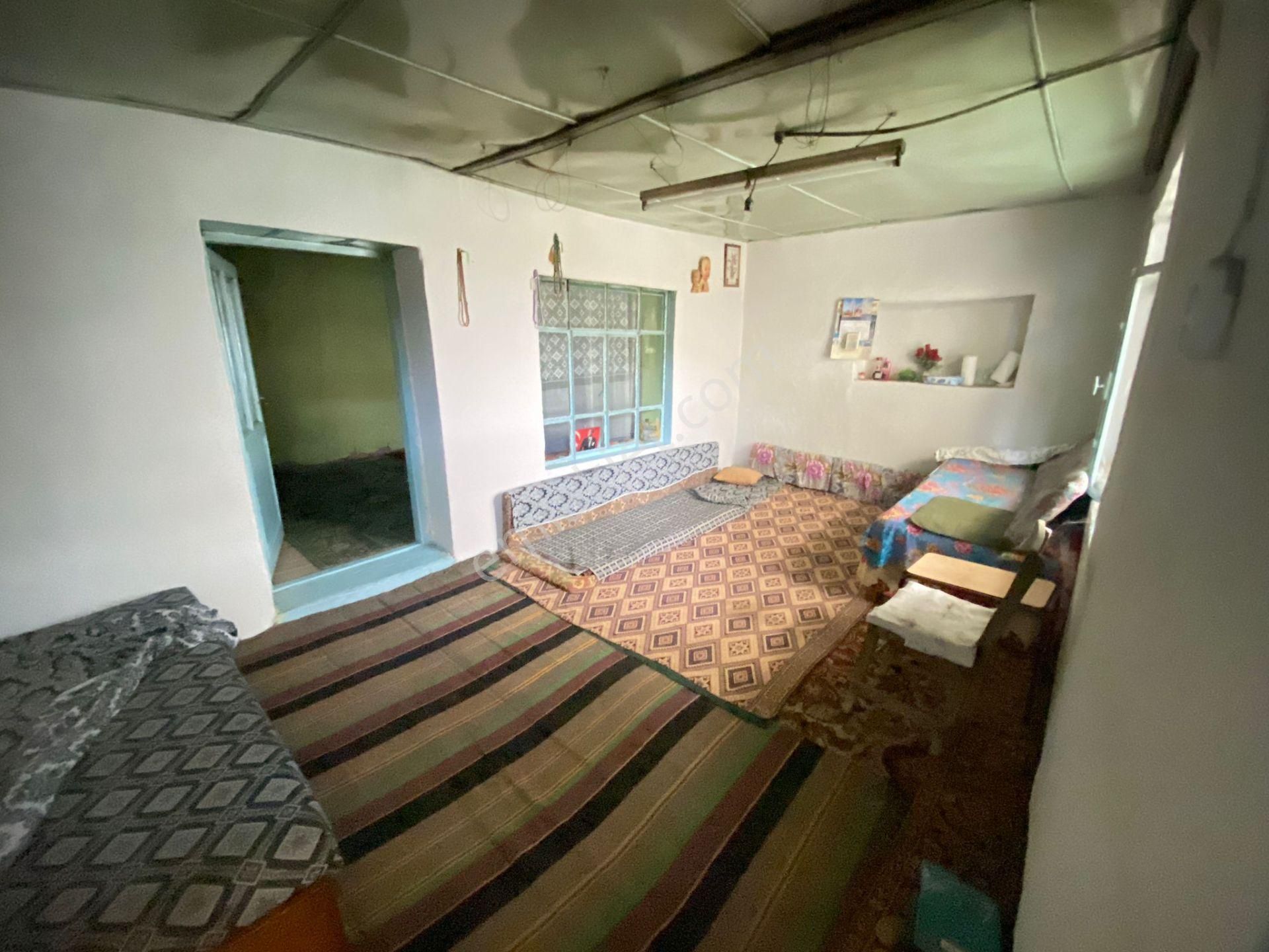 Gülcü Gayrimenkulden Yeniceköy De Satılık Köy Evi Ve Damı - Görsel 12