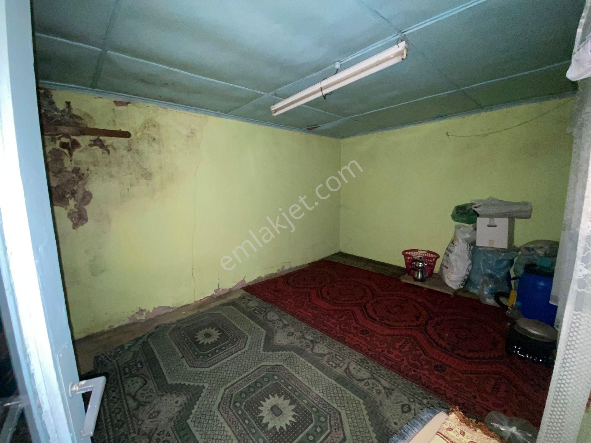 Gülcü Gayrimenkulden Yeniceköy De Satılık Köy Evi Ve Damı - Görsel 4