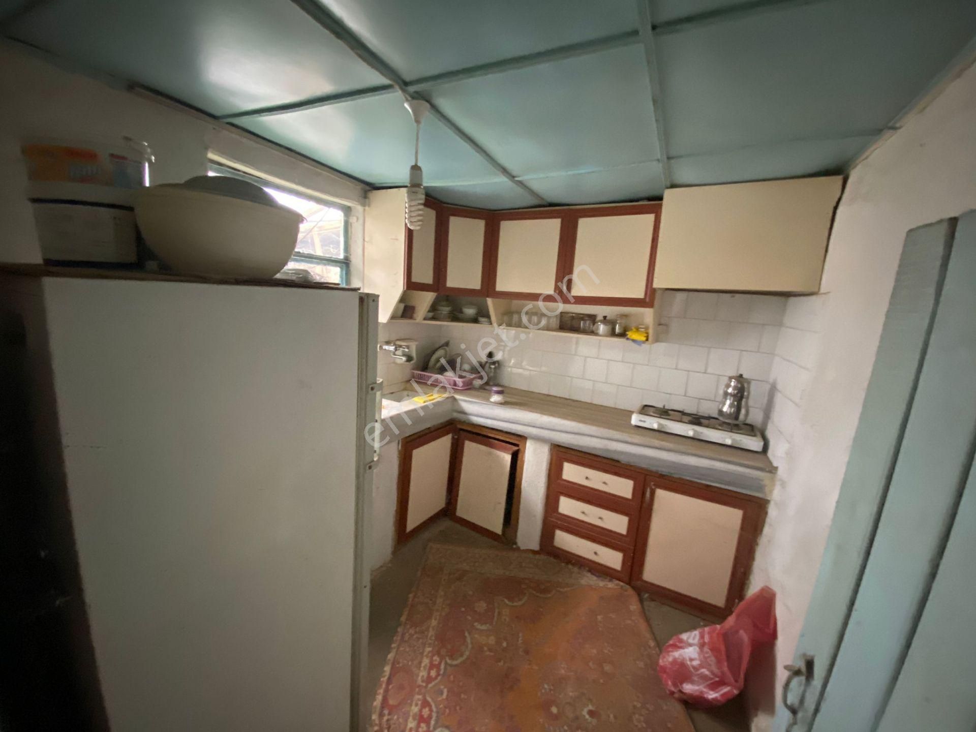 Gülcü Gayrimenkulden Yeniceköy De Satılık Köy Evi Ve Damı - Görsel 16