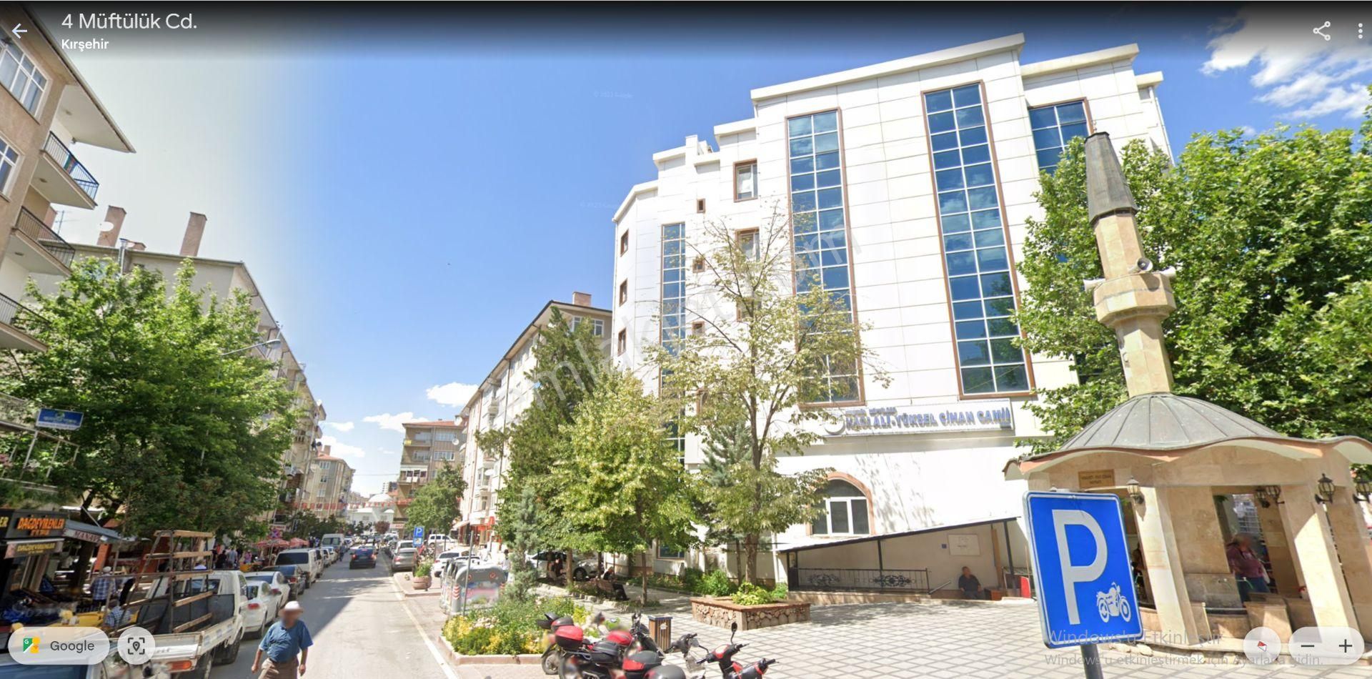 Kırşehir Merkez Ahievran Satılık Daire Müftülük Caddesinde 3+1=145.m2.daire Güney,batı,kira Getirili ..