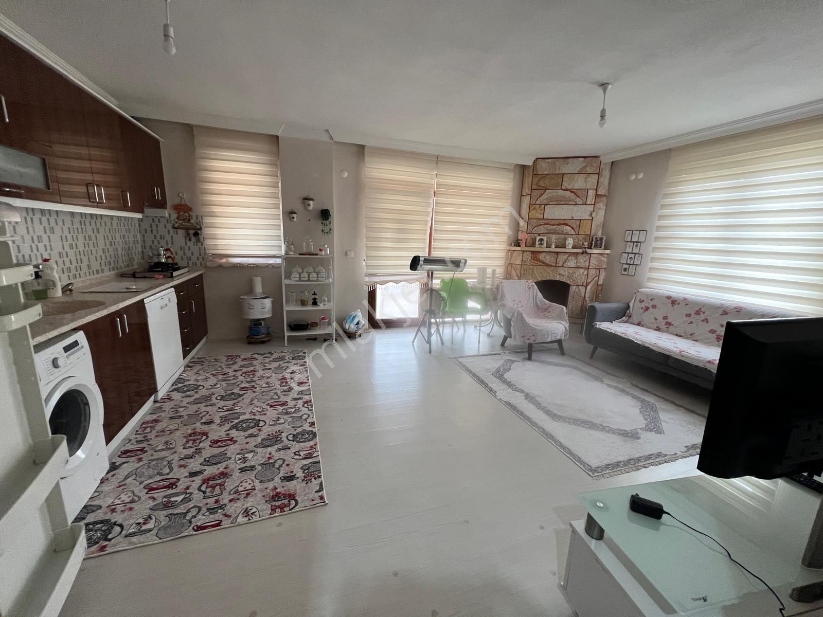 Çanakkale Çardak'ta Denize 100m Mesafede Satılık Müstakil Ev - Görsel 2