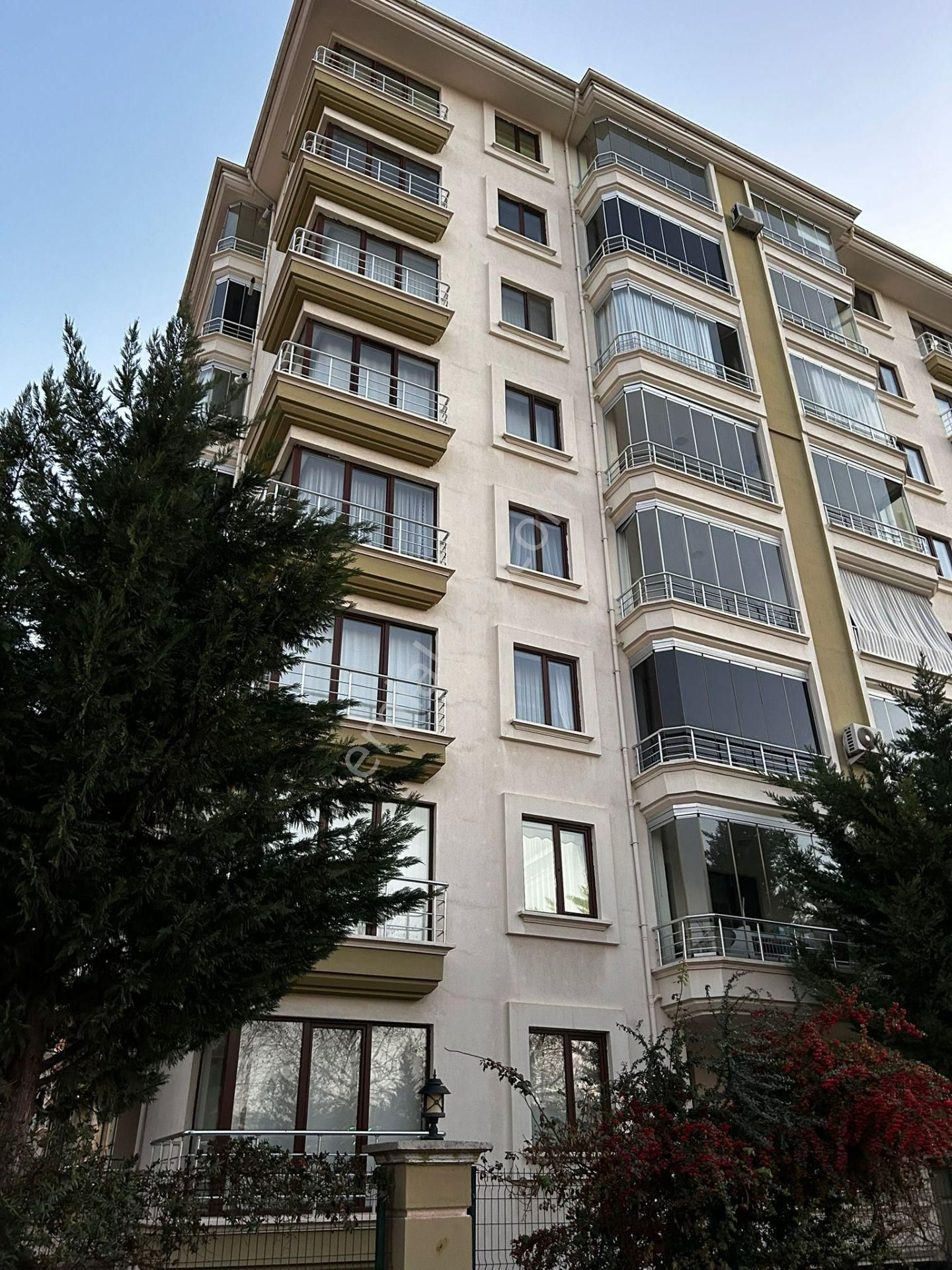 Aksaray Merkez Taşpazar Satılık Daire Güney Gayrimenkul'den Taşpazar Mh.kültürpark Civarı Satılık 3+1 Lüx Daire