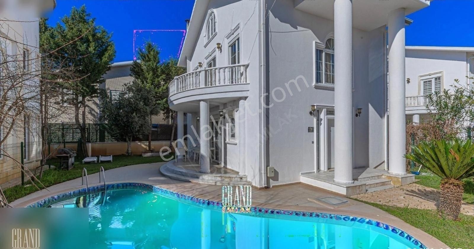 Serik Belek Satılık Villa Belekte Özel Havuzlu Full Eşyalı 3+1 Satılık Müstakil Villa