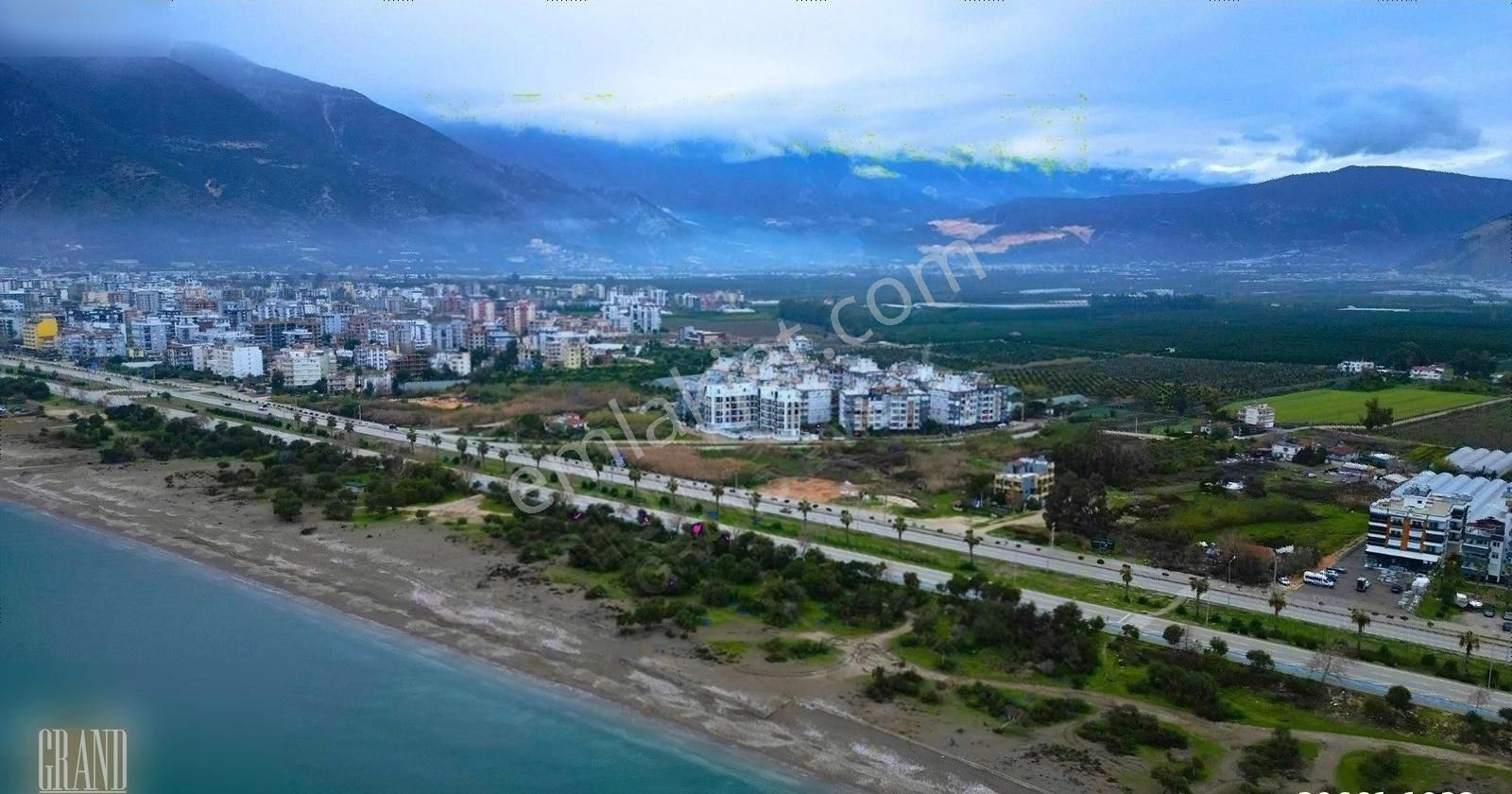 Finike Kum Satılık Daire Lukka Coast Sitesi'nde 2. Katta 2+1 Satılık Daire