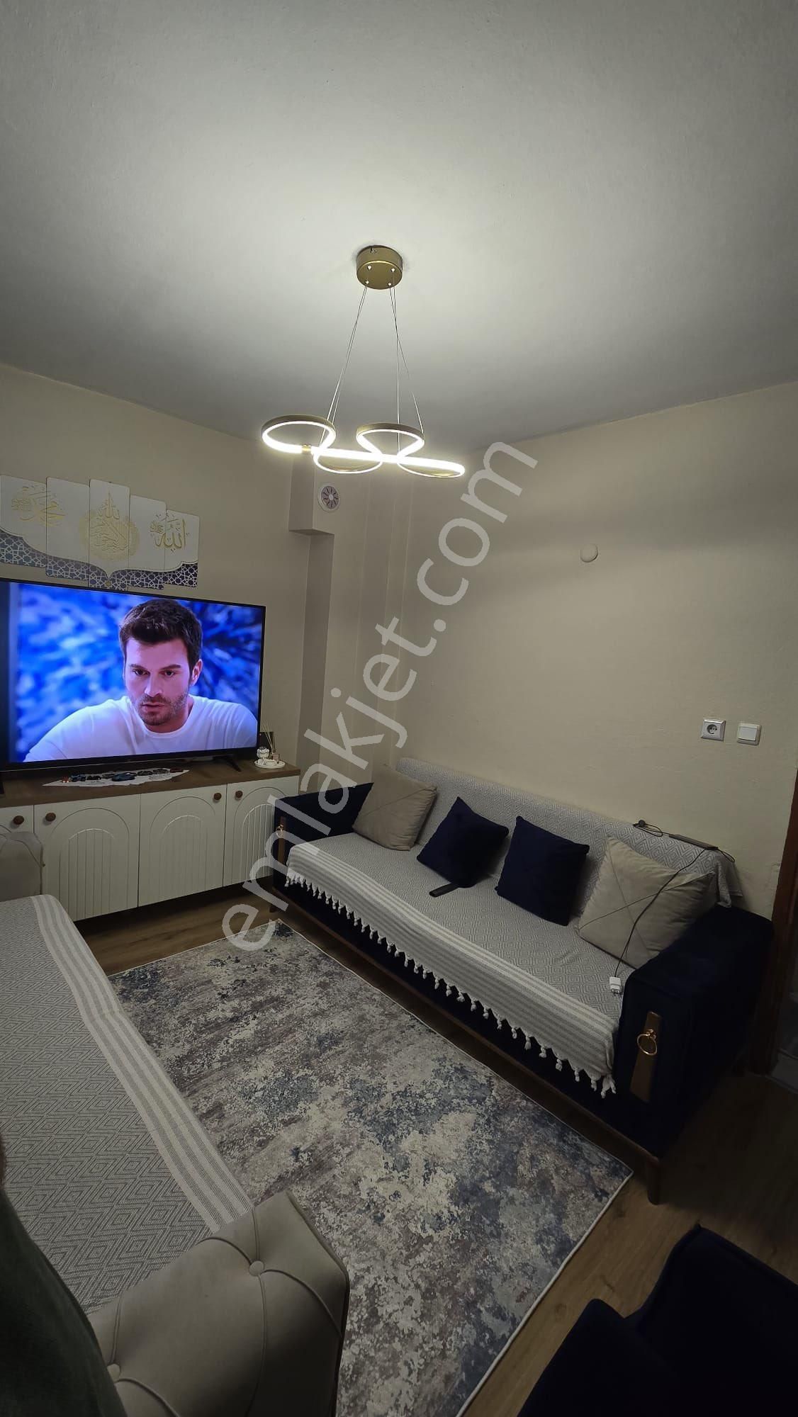 Sultangazi İsmetpaşa Kiralık Daire Tokdemir Emlak’tan Kiralık İ’paşa Mah.sinde Masrafsız Giriş Kat Daire 90m2 2+1