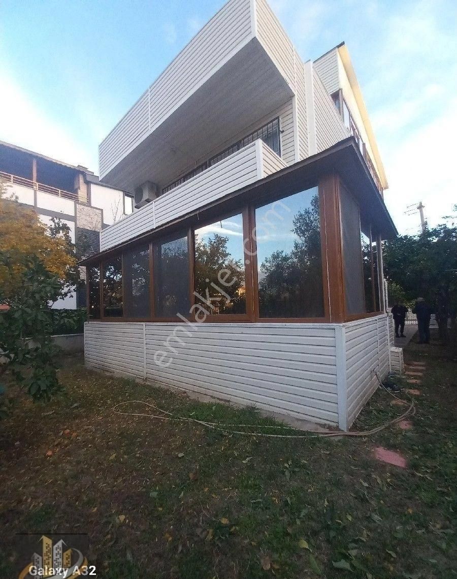 Akçay Işıkhan Emlaktan Güre 'de Denize 50m Mesafede 290m2 Arsa İçinde Satılık Müstakil Ev - Görsel 3