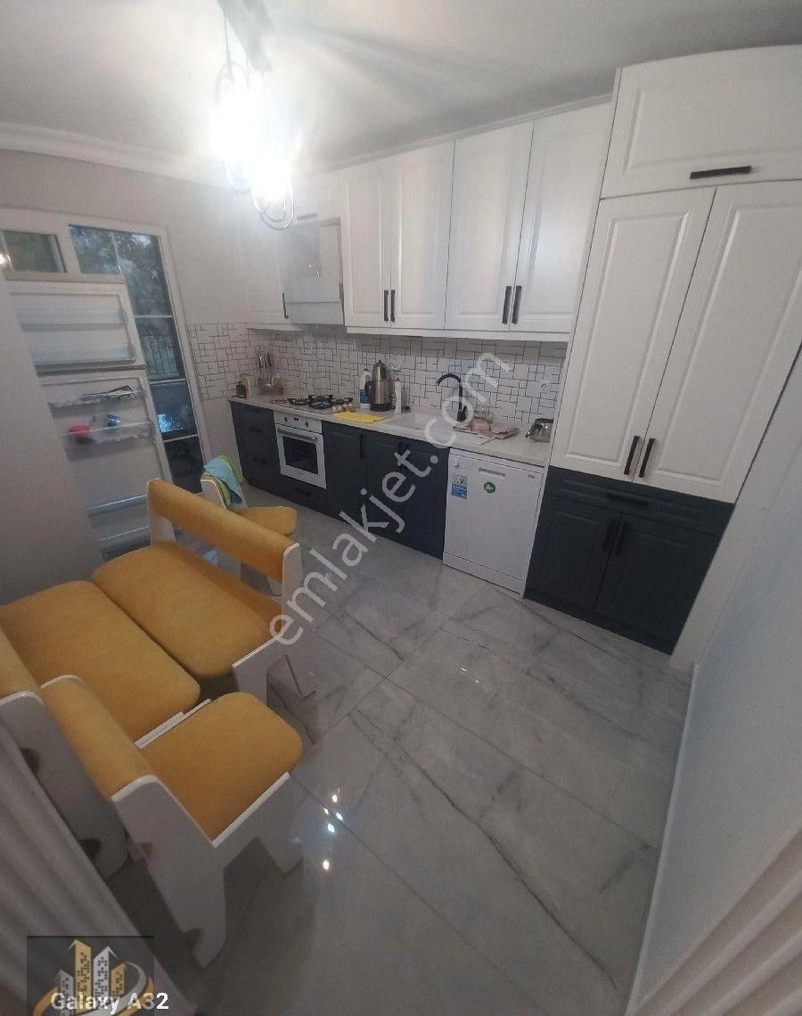 Akçay Işıkhan Emlaktan Güre 'de Denize 50m Mesafede 290m2 Arsa İçinde Satılık Müstakil Ev - Görsel 2
