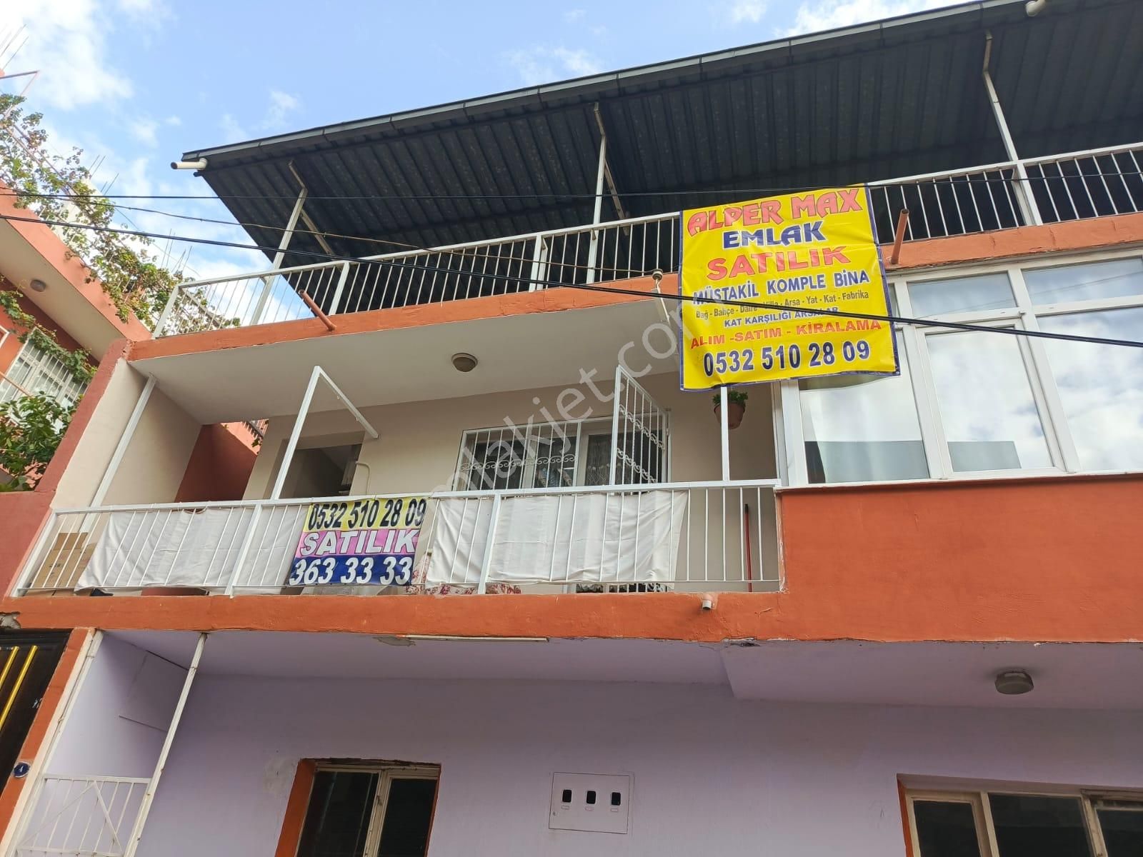 Satılık İki Katlı Bina Çiğli Belediye Karşısı 7. Noter Ak Bank Yanı