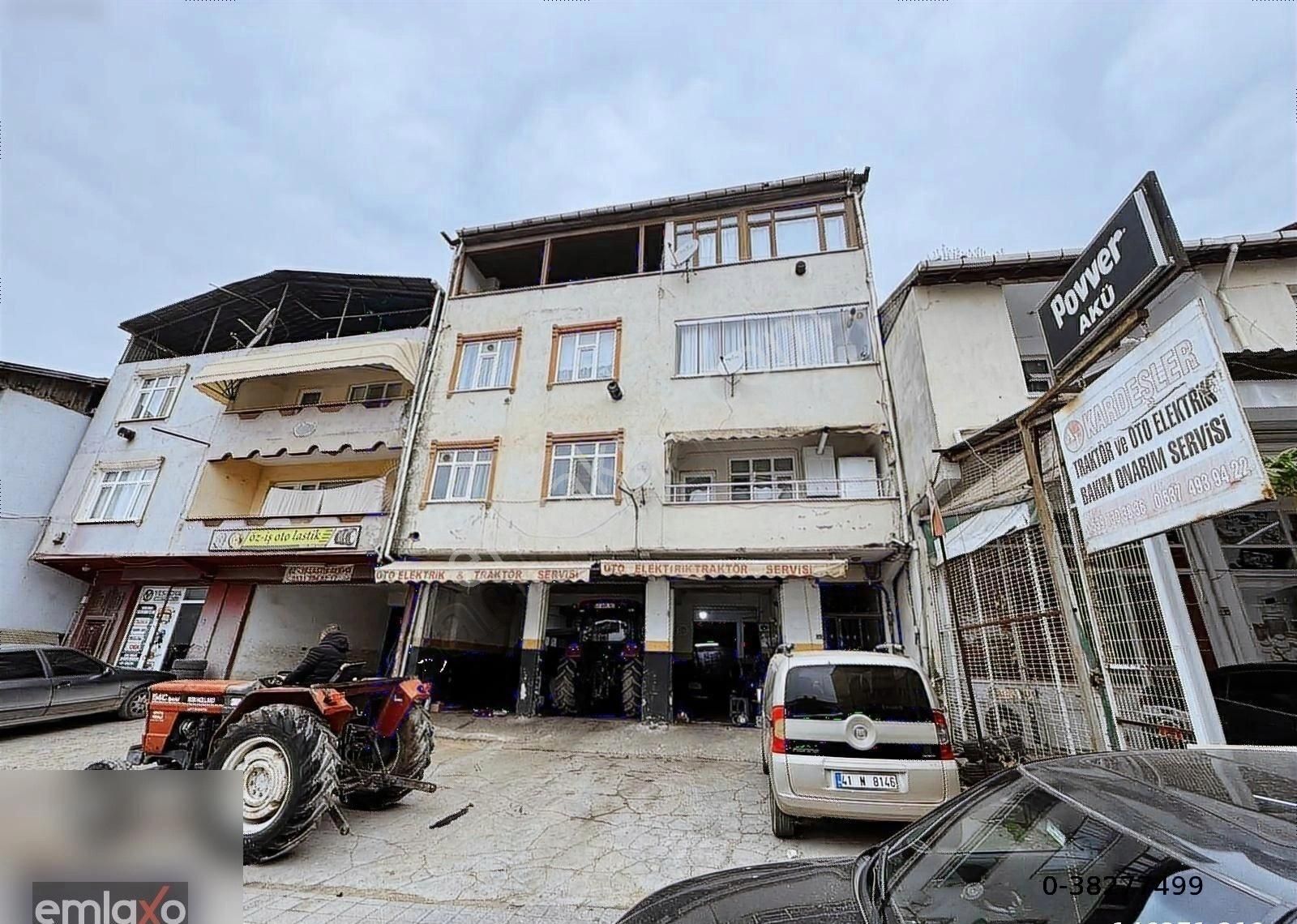 İzmit Tepeköy Satılık Daire Fiyat Düştü! Emlaxo'dan Satılık Tepköy Fırst Daire 2+1 90 M2