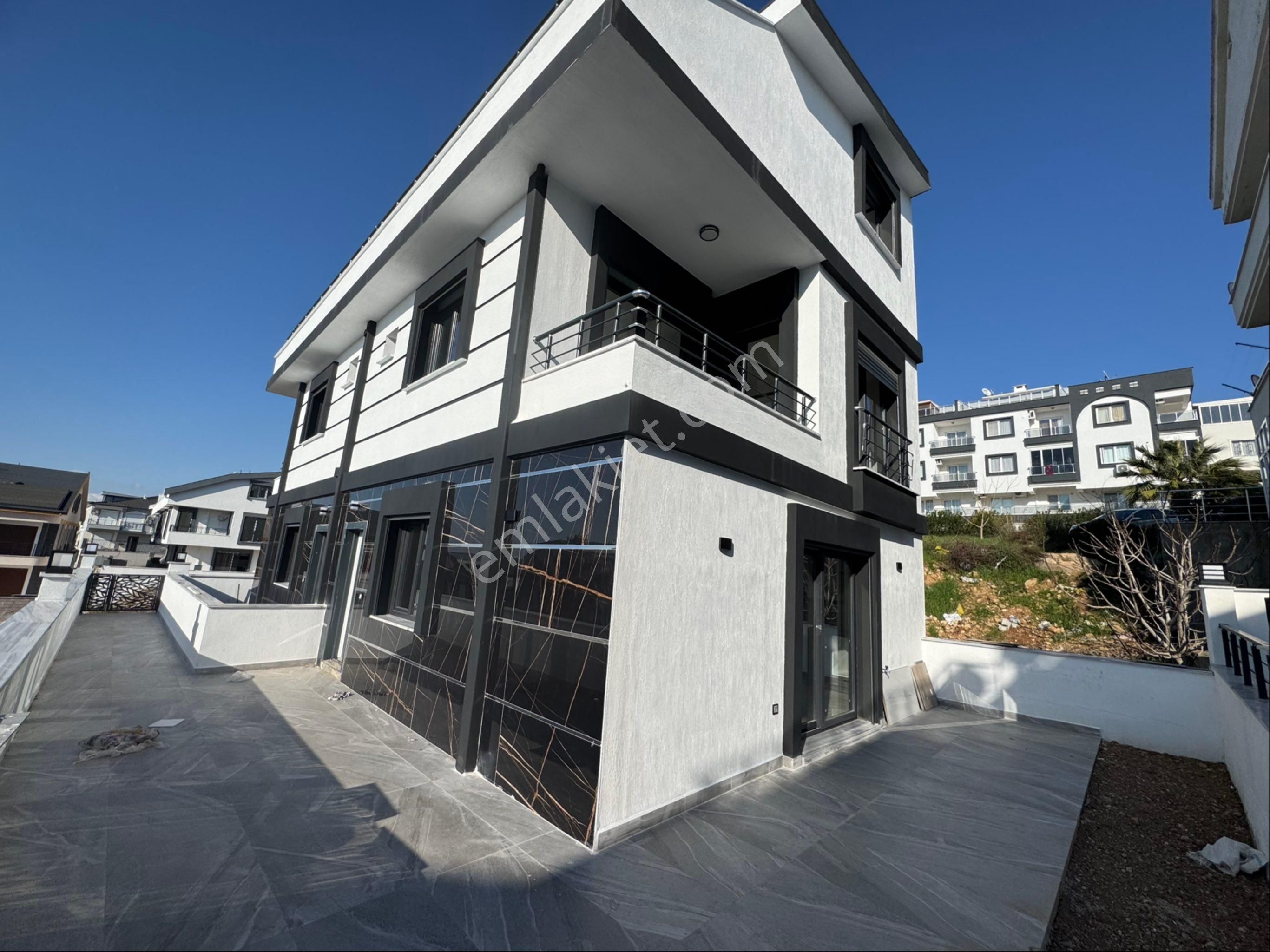 Didim Hisar Satılık Villa Didim Merkezde Satılık 3+1 Deniz Manzaralı Fırsat Villa