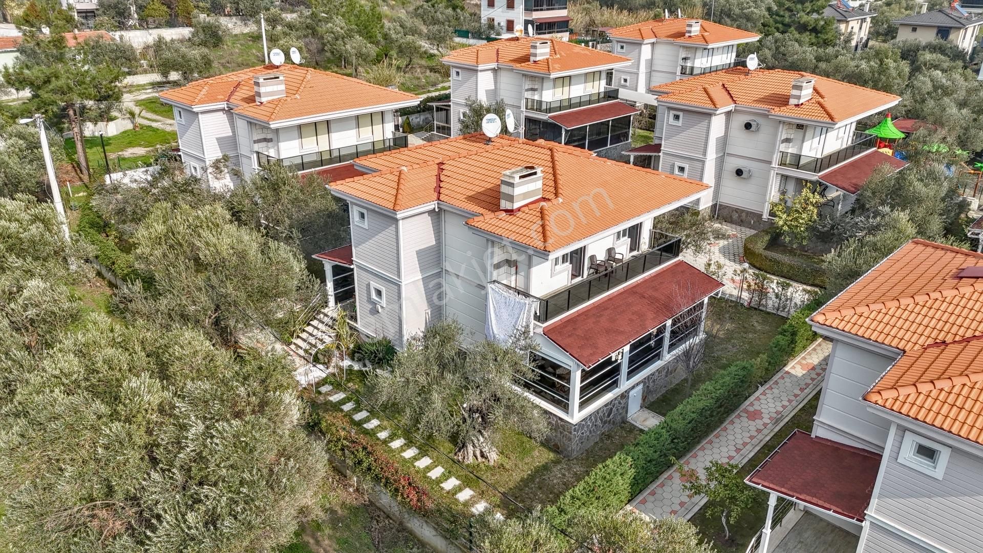 Çanakkale Ayvacık Satılık Villa Mahmut İşler'den 450 M2 Arsa İçinde Özel Dizayn 4+1 Müstakil Villa