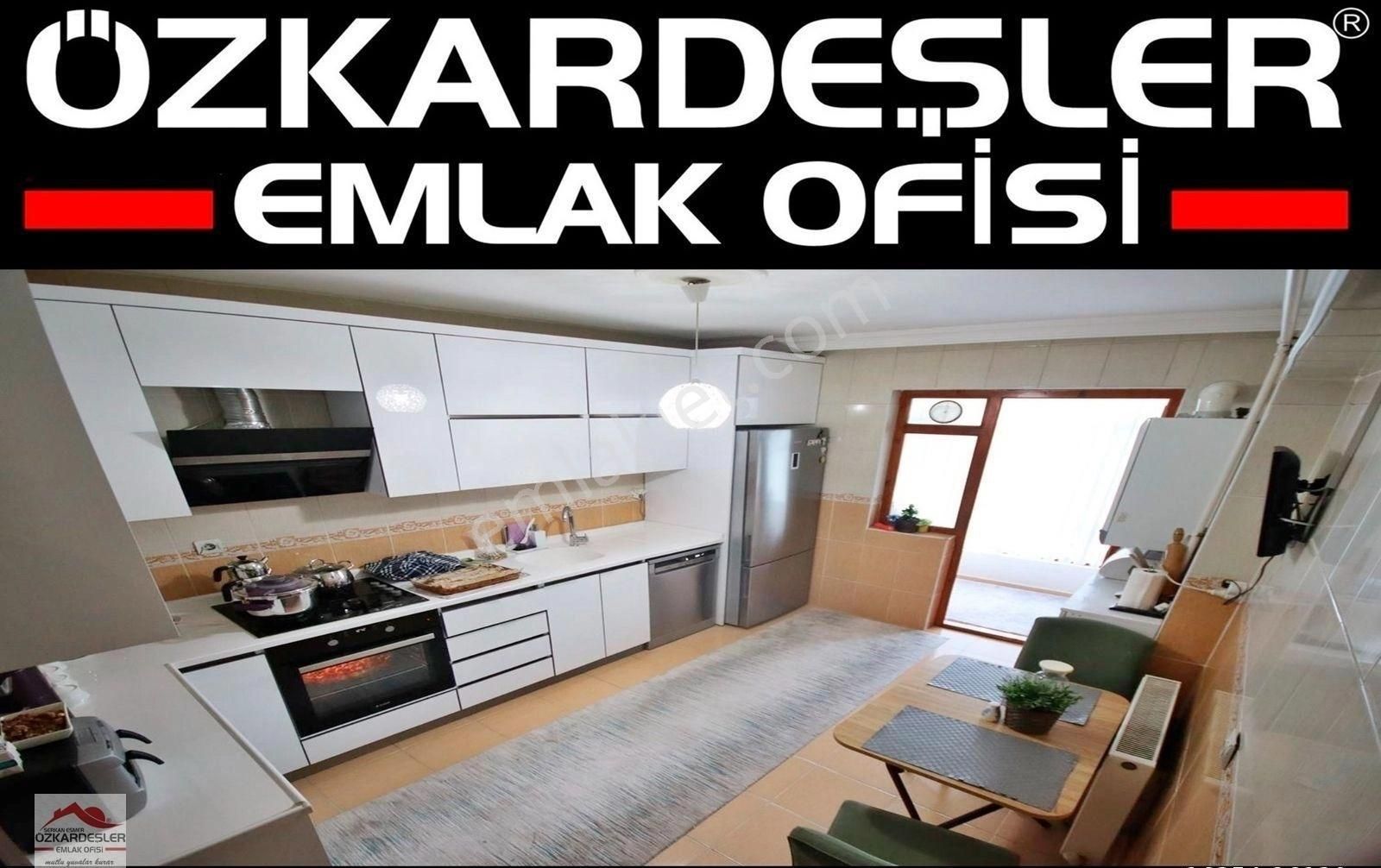 Keçiören Ovacık Satılık Daire Opet Yanı Düzlükte Ara Kat Asansörlü Park Manzaralı Ful Yapı 4+1