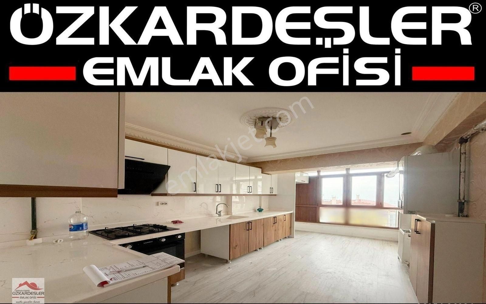 Keçiören Yayla Satılık Daire Özkardeşler'den Bağcı Cad Paraleli Asansörlü K.teraslı 5+1 Dublx