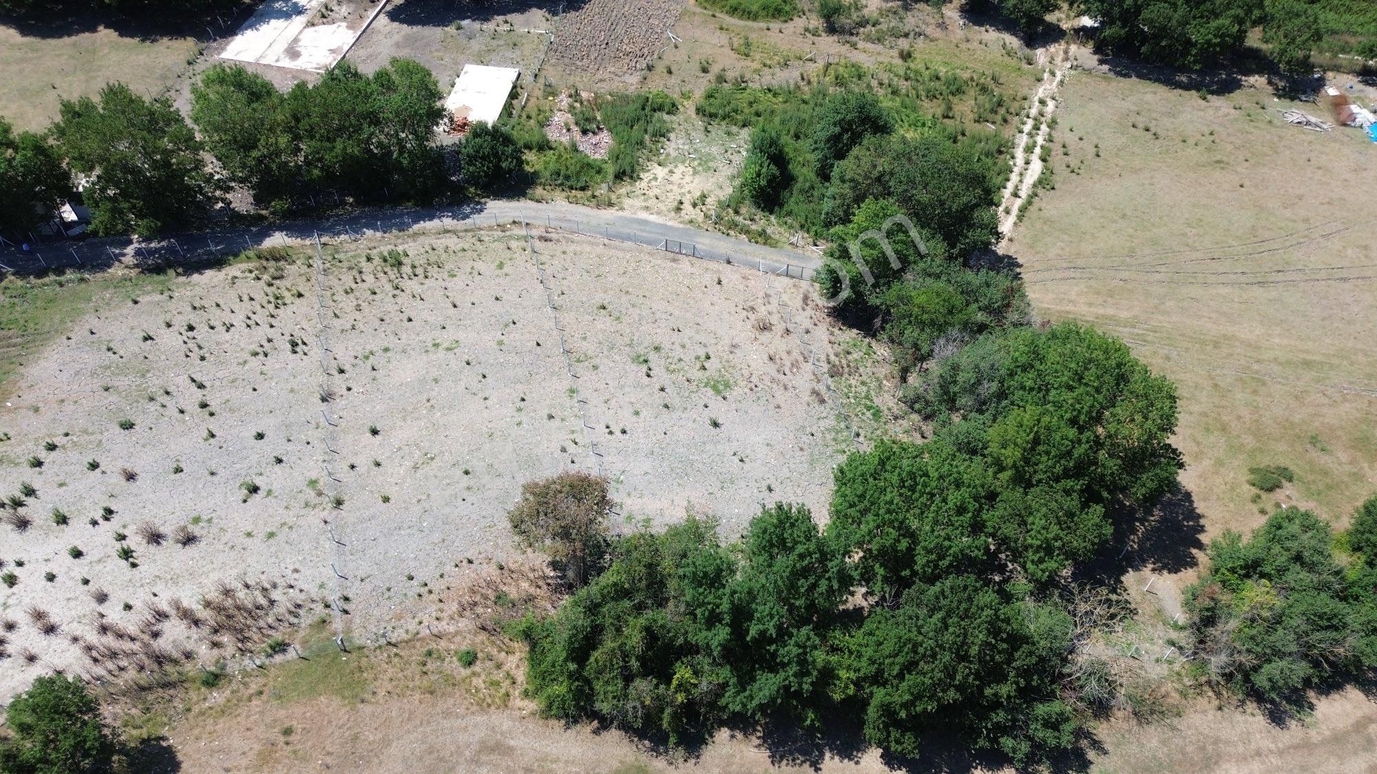 Çatalca Celepköy’de 1205m2 Etrafı Çevrili Satılık Arsa - Görsel 2