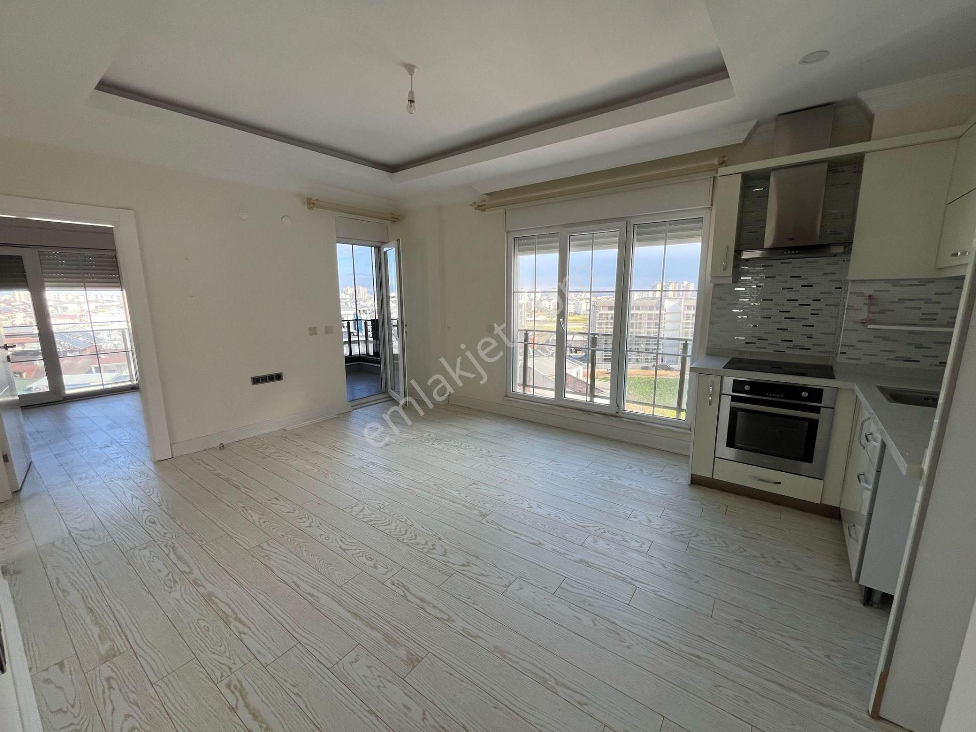 Konyaaltı Hurma Kiralık Daire Deniz Manzaralı 70 M2 Kapalı Otoparklı 2+1