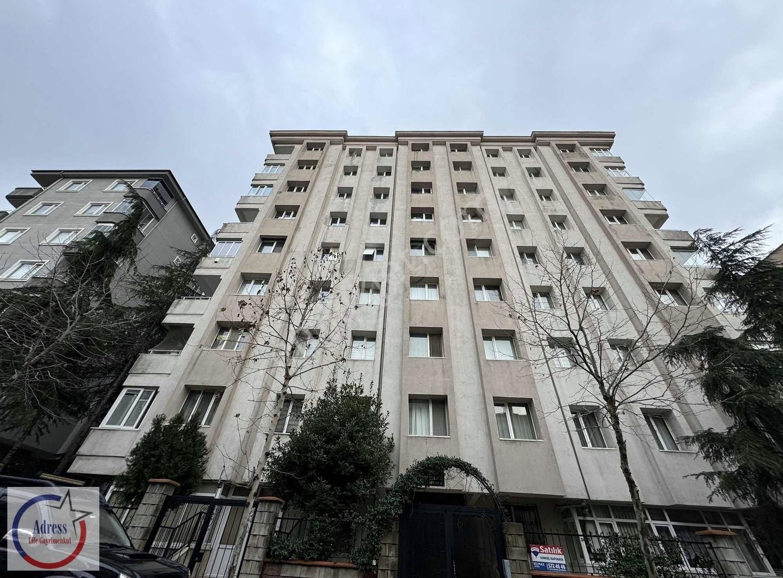 Ümraniye Tatlısu Satılık Daire Merkezi Lokasyonda Site İçi Arakat Boş 3+1 Satılık Daire