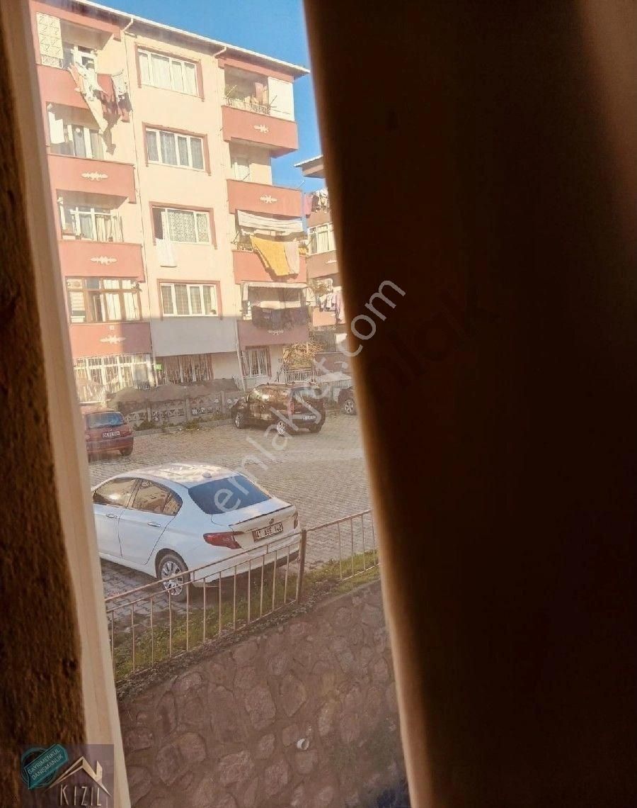 Körfez Atalar Satılık Daire Körfez Atalarmahallesinde 3+1 Arakat Daire 125m2