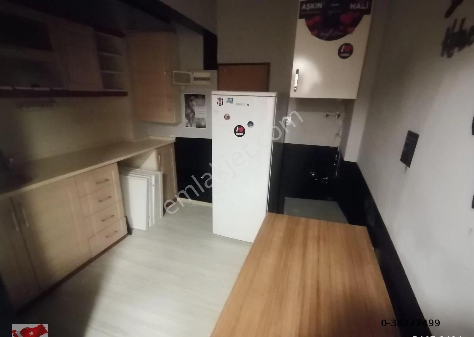 Bakırköy Zuhuratbaba Satılık Dükkan & Mağaza Bakırköy Yücetarlada 70m2(mutfak..banyo.lu) 1+1 Dukkan