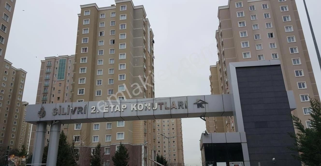 Silivri Yeni Satılık Daire Büşra Gayrimenkulden Kiptaş 2 Sitesinde Satılık Daire 2+1 Kat 12 Ara Kat 75m2 Amerikan Mutfaklı