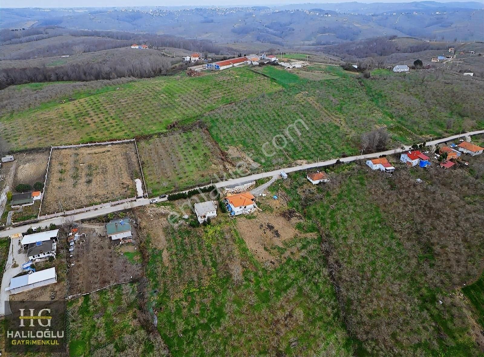 Ferizli Ceylandere Satılık Konut İmarlı Ceylandere Mah. Satılık 3074 M2 İçerisinde Ev Olan Arsa Takaslı