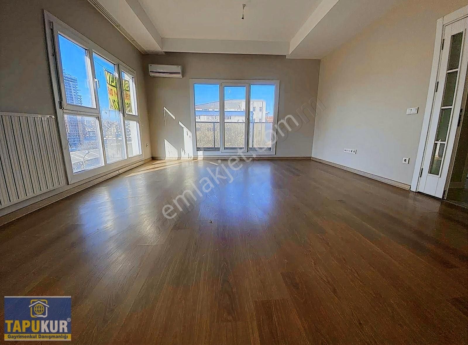 Bağcılar Bağlar Satılık Daire Tapukur'dan Güneşli Bağlar'da Site İçi Satılık 3+1 165m2 Daire