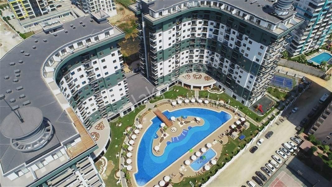 Alanya Mahmutlar Satılık Daire Alanya Mahmutlar 1+1 Ful Otel Kompleksi Havuz Manzaralı Lüks Daire