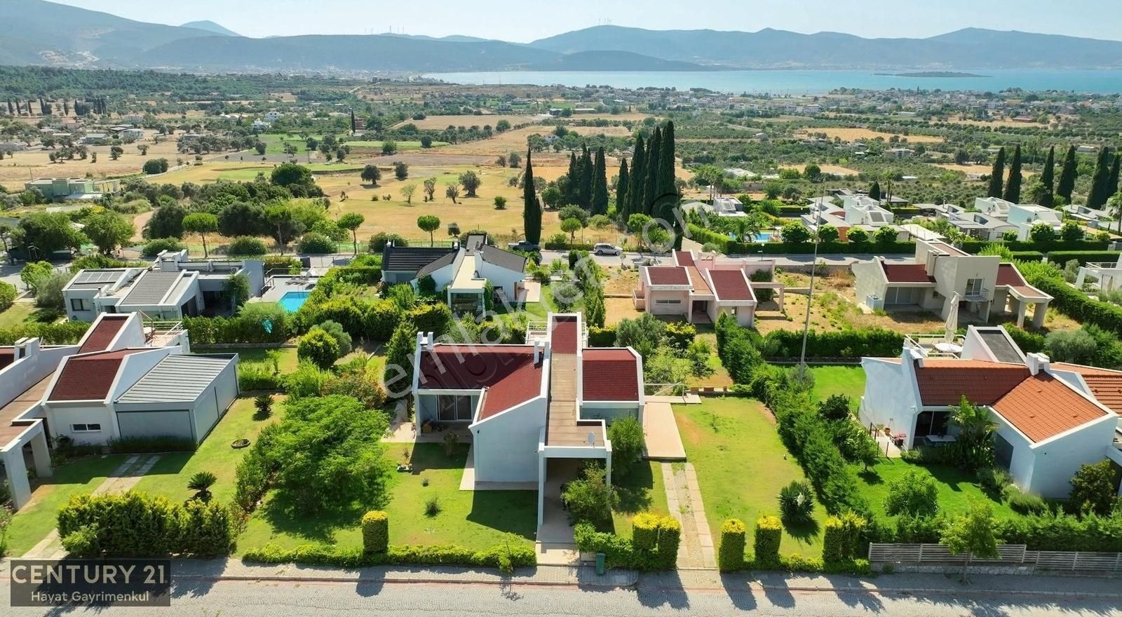 Urla İçmeler Satılık Villa Urla Sıraselviler Satılık 4+1 Müstakil Villa