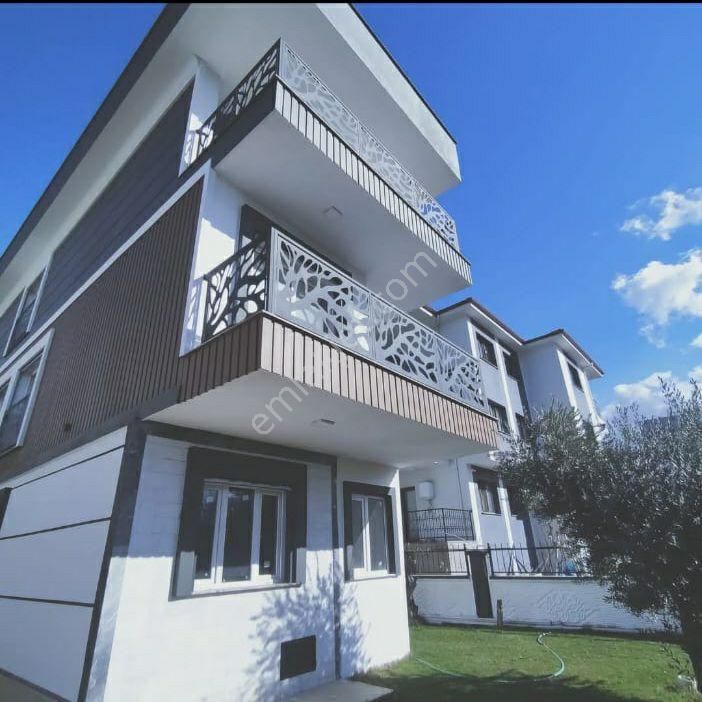 Aydın Kuşadası Satılık Villa Kuşadası Davutlarda Tek Mustakıl Villa