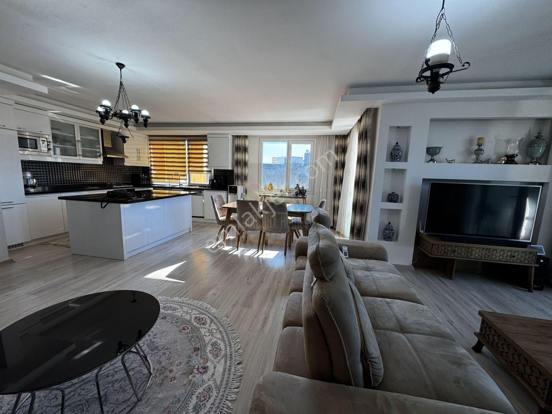 Alanya Oba Mahallesin De 250m², 4+1 Full Eşyalı Lüks Satılık Daire - Görsel 11