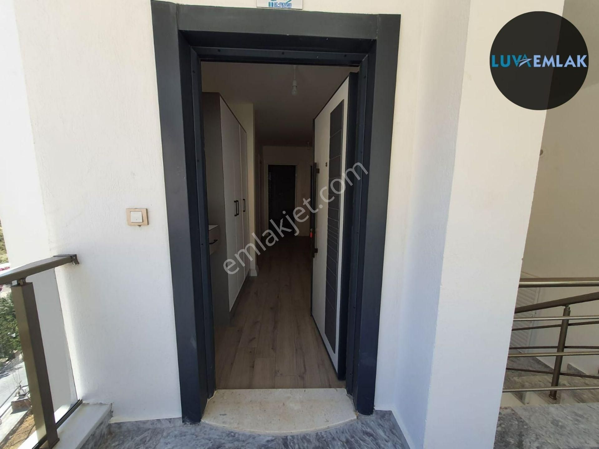 Didim Akbük'te Deniz Manzaralı Akıllı Ev Sistemli 3+1 Çatı Dubleksi - Görsel 10