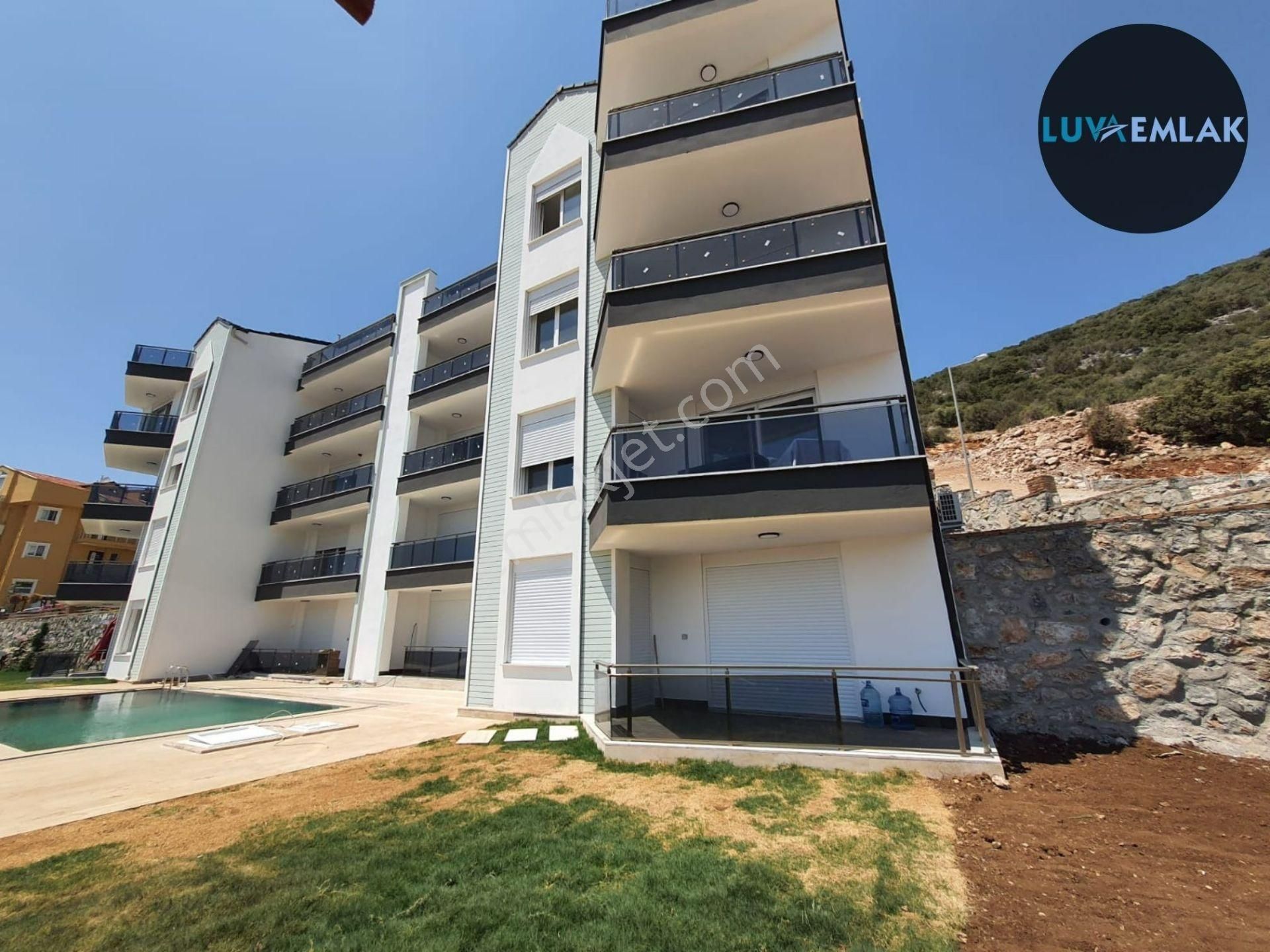 Didim Akbük'te Deniz Manzaralı Akıllı Ev Sistemli 3+1 Çatı Dubleksi - Görsel 4