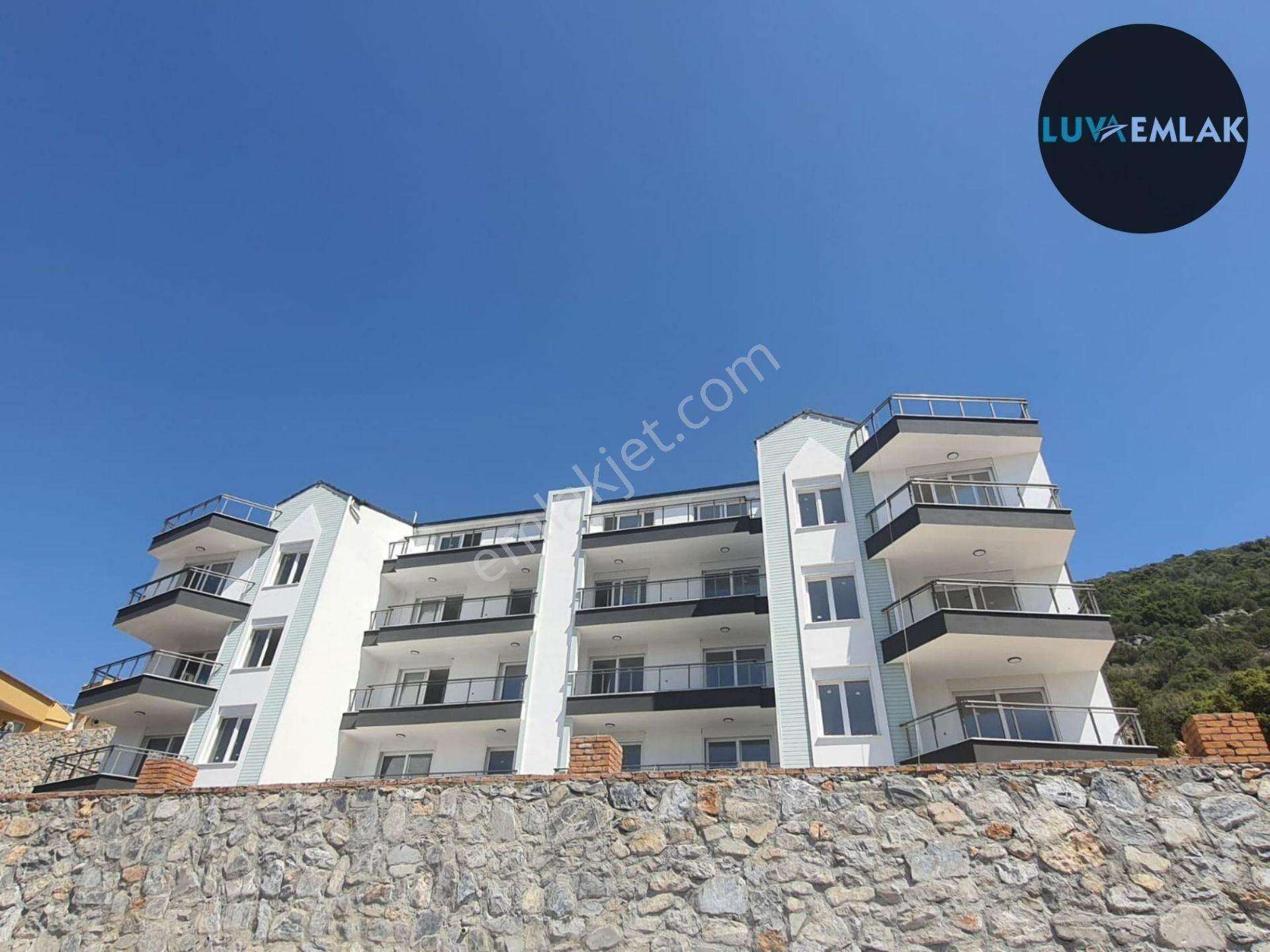 Didim Akbük'te Deniz Manzaralı Akıllı Ev Sistemli 3+1 Çatı Dubleksi - Görsel 2